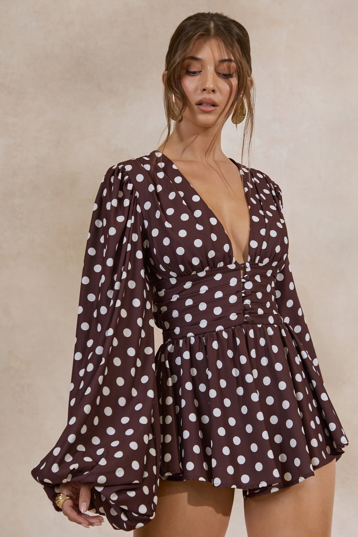 ECM_HR_CL132290022---Laurel-_-Dark-Brown-Polka-Dot-V-Neck-Balloon-Sleeve-Playsuit2.jpg