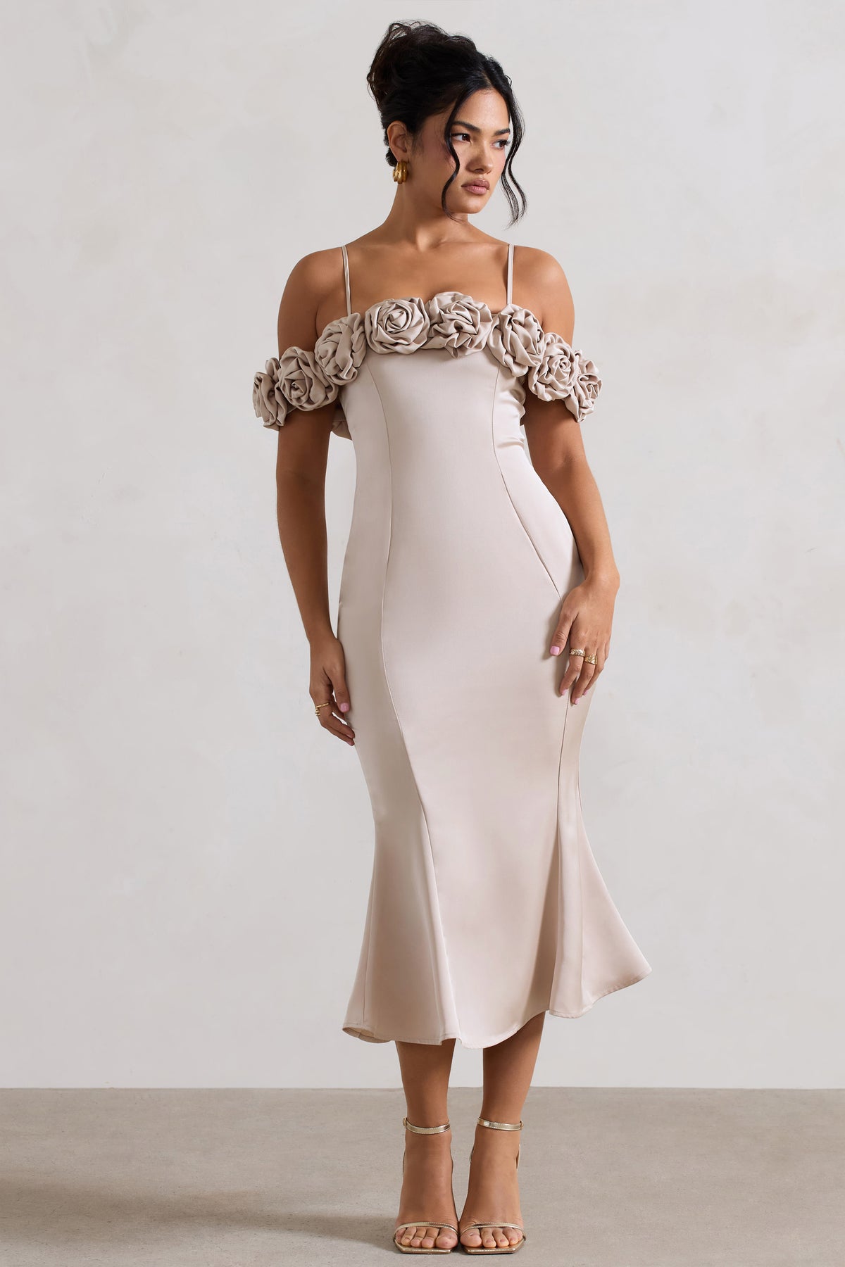 WB_CC_HR_CL134851059-PetuniaChampagneSatinFloralBardotMidiDress4