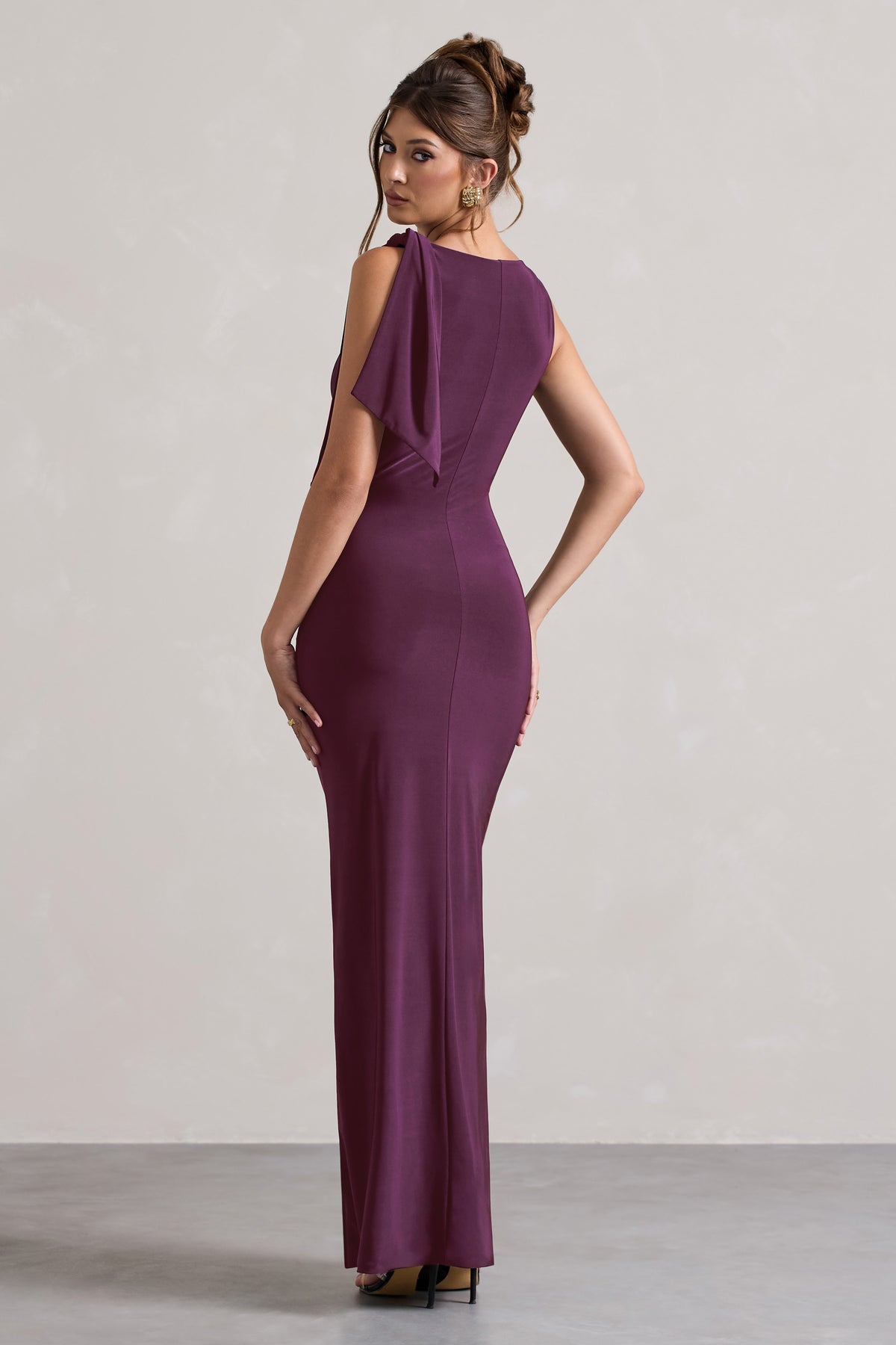 Kacey | Plum Twisted Knot Maxi Dress - Club L 