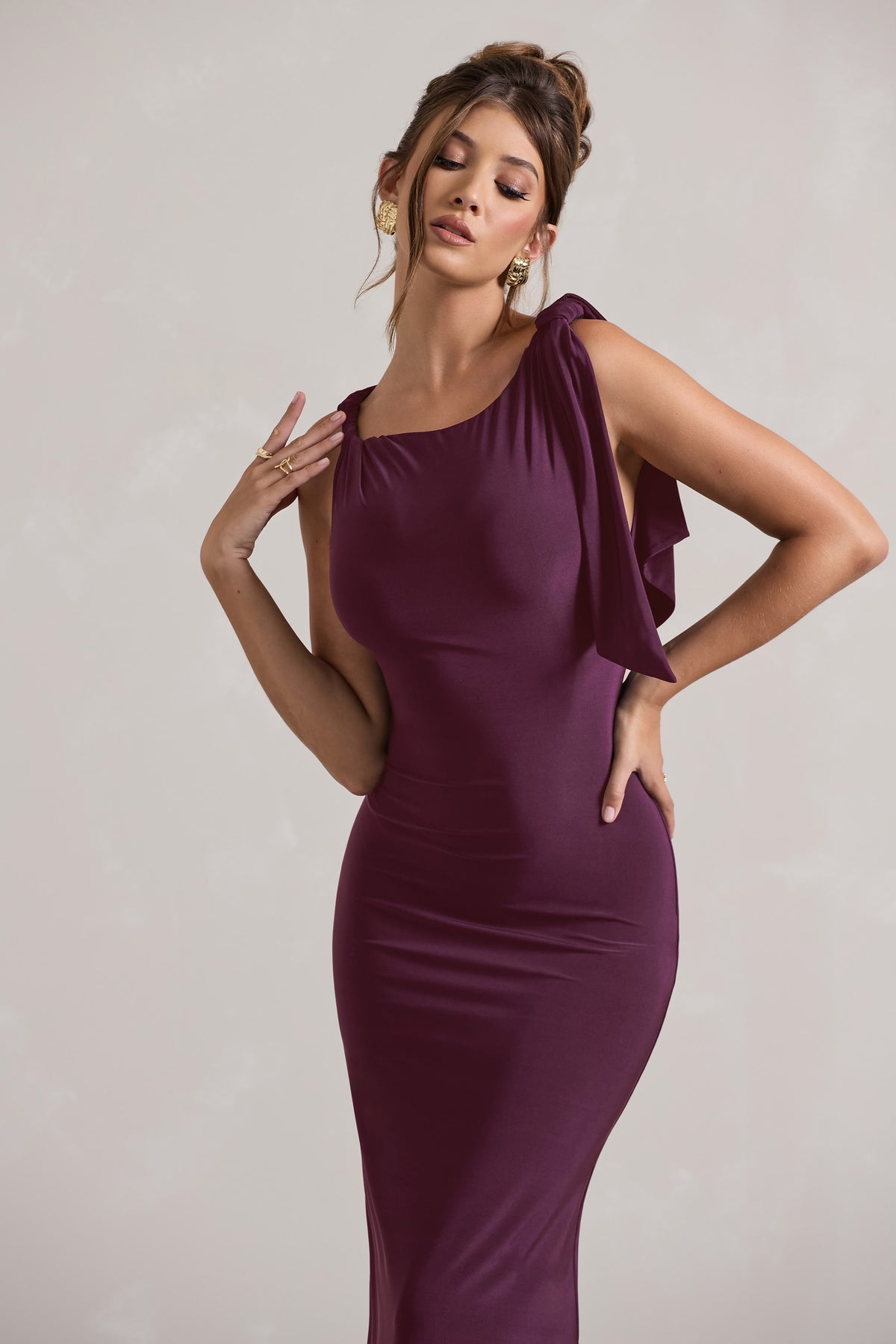 Kacey | Plum Twisted Knot Maxi Dress - Club L 