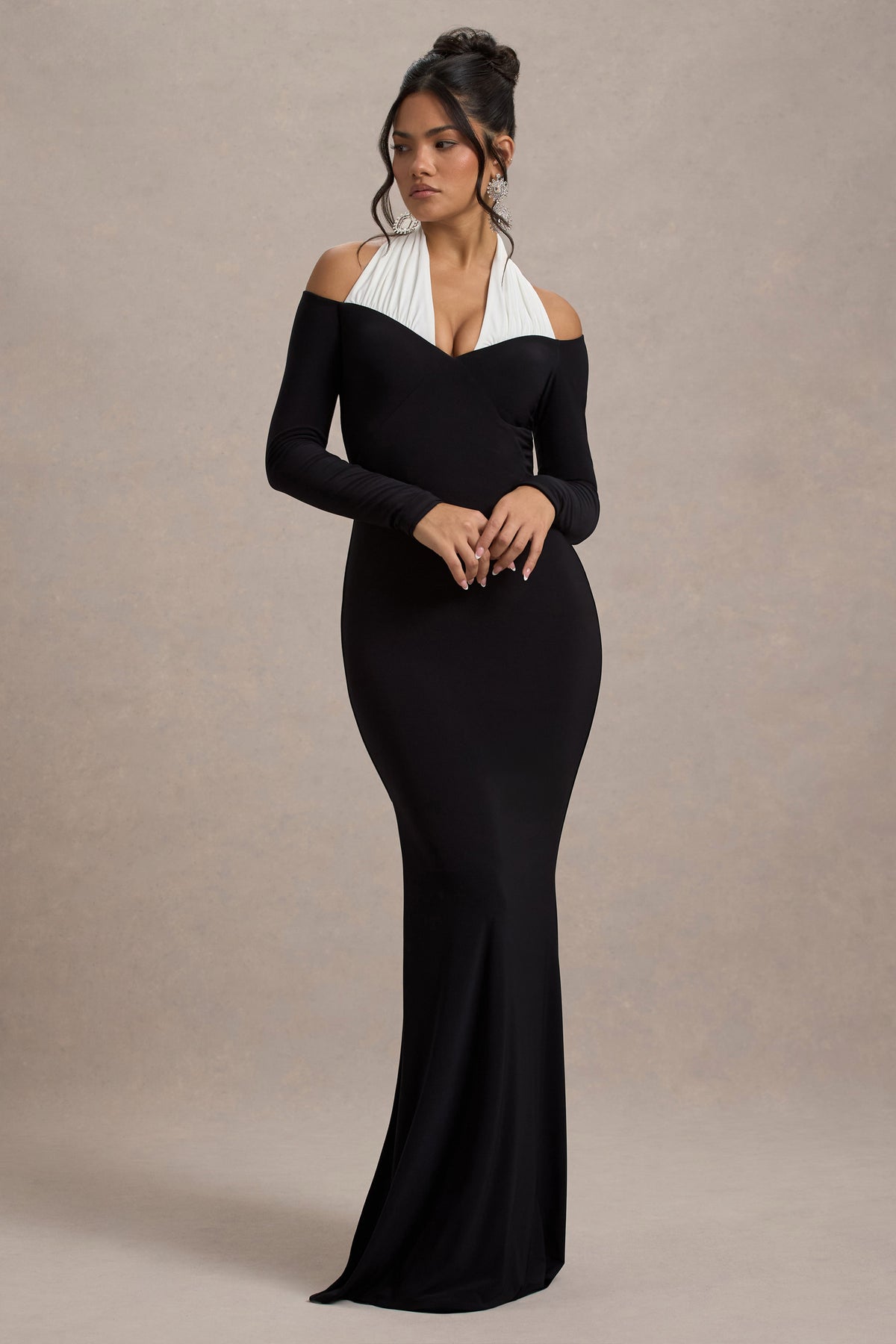 Living High Black & White Halter-Neck Split Maxi Dress Club L London - UK Living High Black & White Halter-Neck Split Maxi Dress Club L London - UK