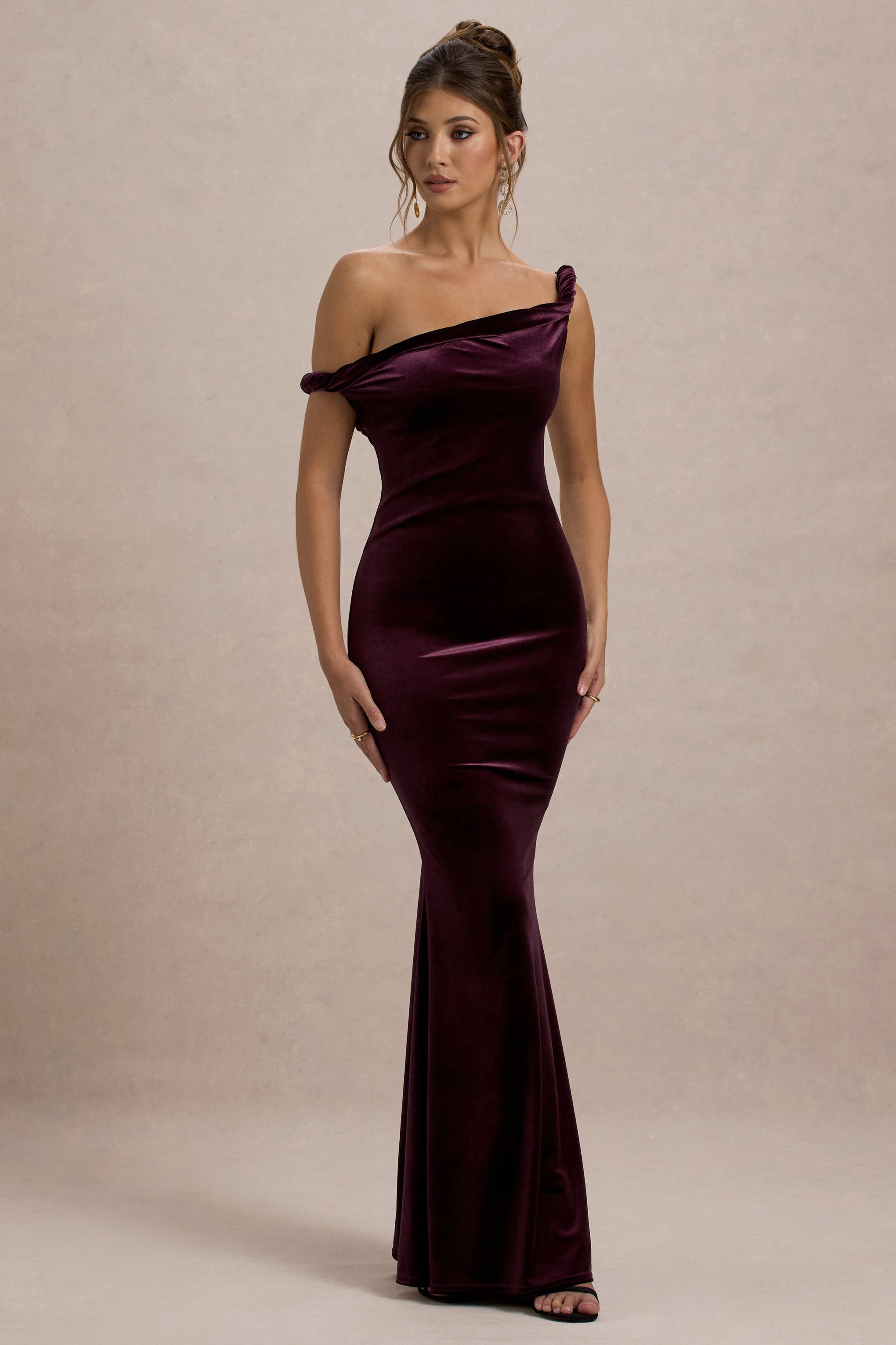 Neeka | Port Velvet Twisted Asymmetric Maxi Dress – Club L London - UK