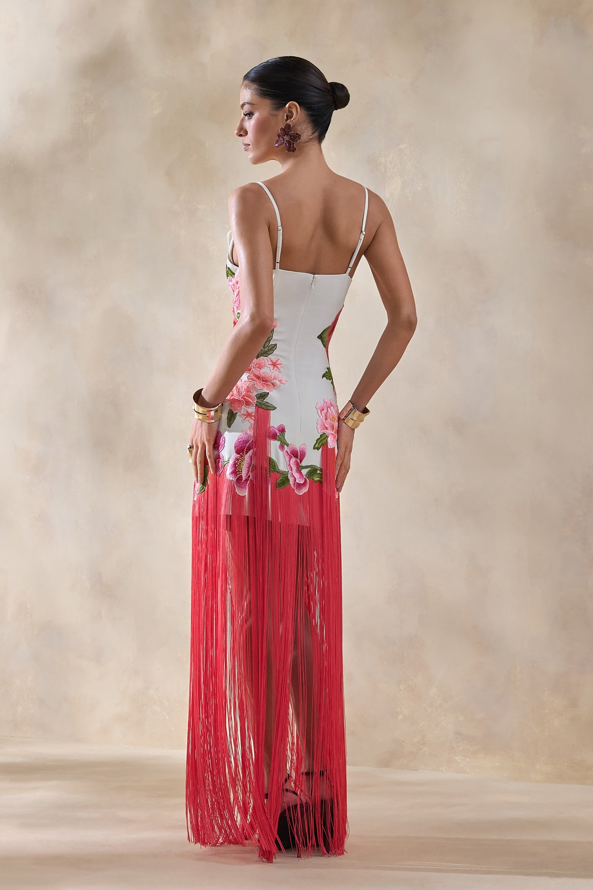 CL136410384---Bejewelled-_-Cream-and-Pink-Floral-Cowl-Neck-Maxi-Dress-With-Fringe-Hem-04.jpg