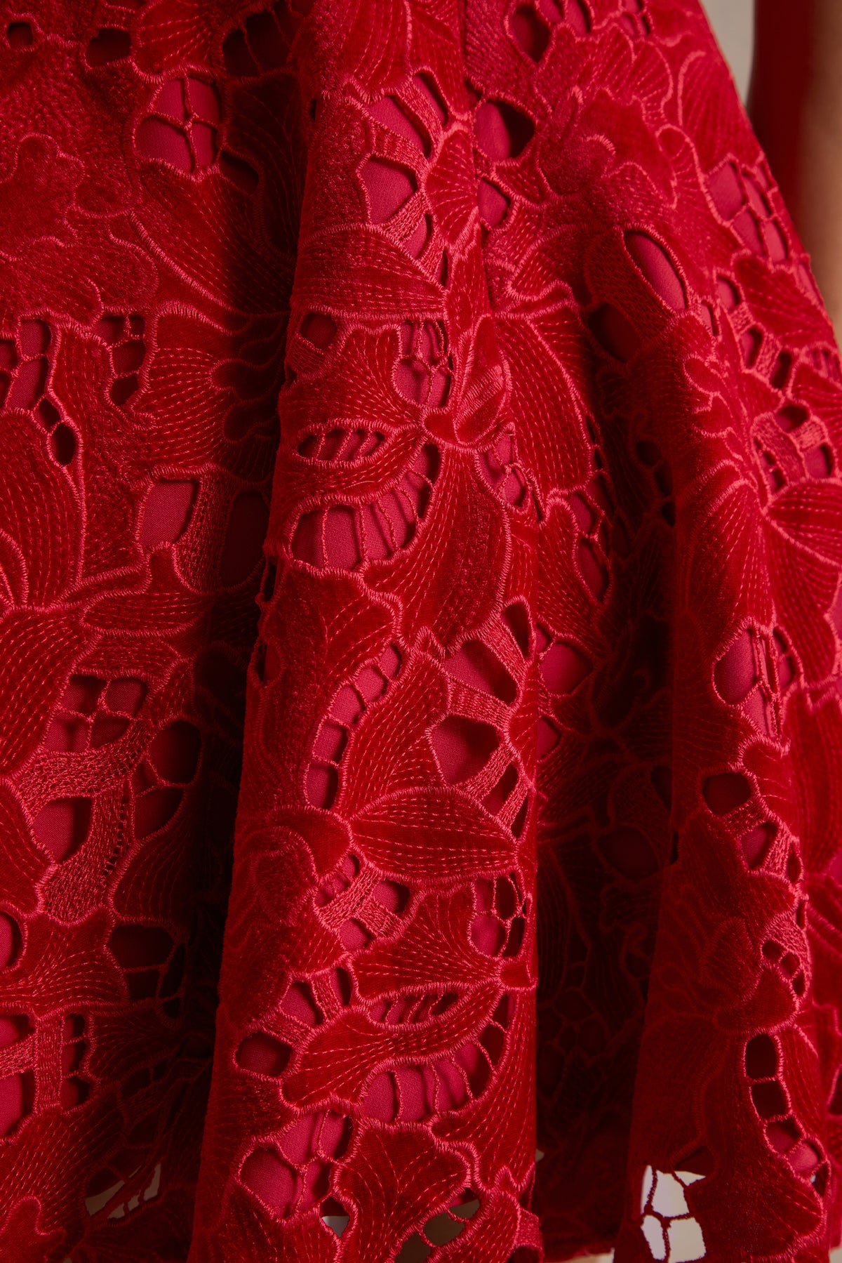 Roam Red Lace High-Neck Mini Dress Club L London - UK Roam Red Lace High-Neck Mini Dress Club L London - UK