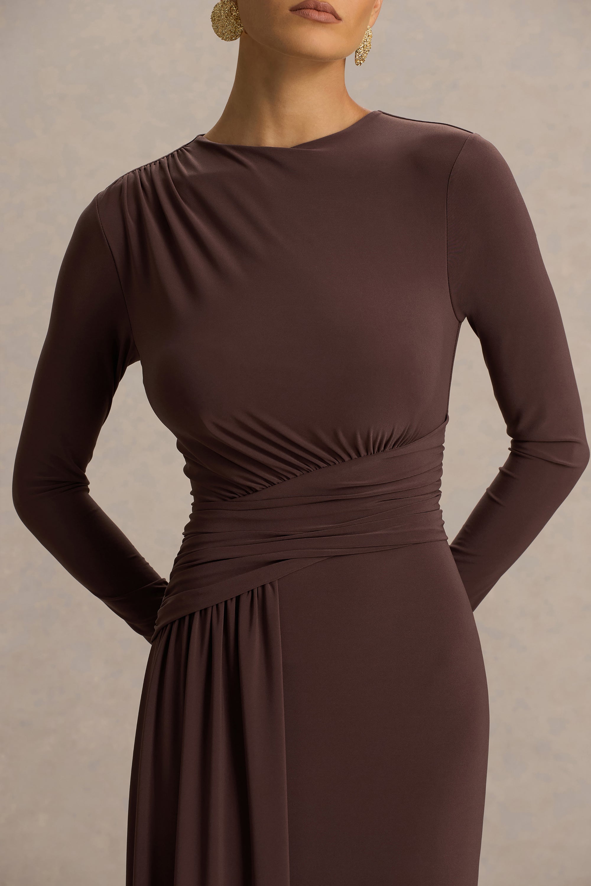 HR_CL137093457---Virelle-Brown-Boat-Neck-Maxi-Dress-With-Drop-Waist01.jpg