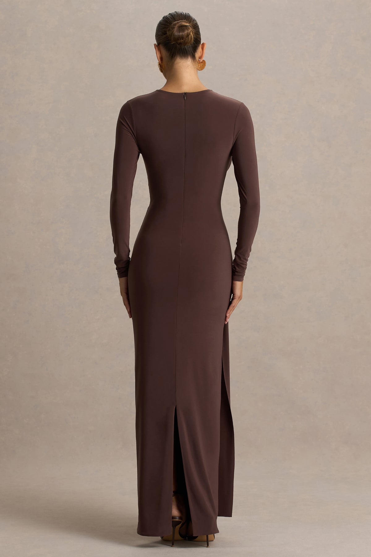 HR_CL137093457---Virelle-Brown-Boat-Neck-Maxi-Dress-With-Drop-Waist02.jpg