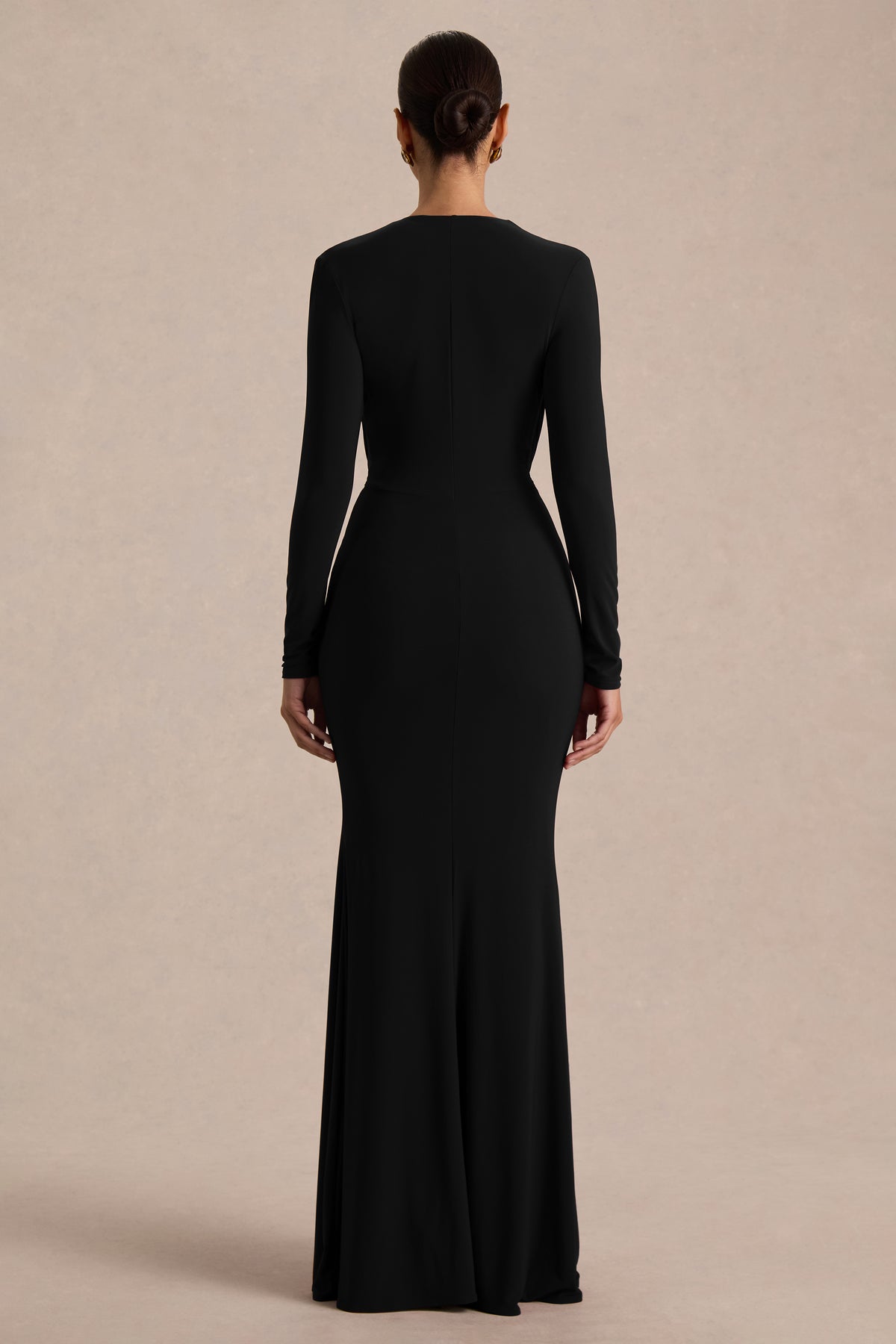 HR_CL137101002 - Command Black Plunge-Neck Maxi Dress With Front-High Split 06.jpg