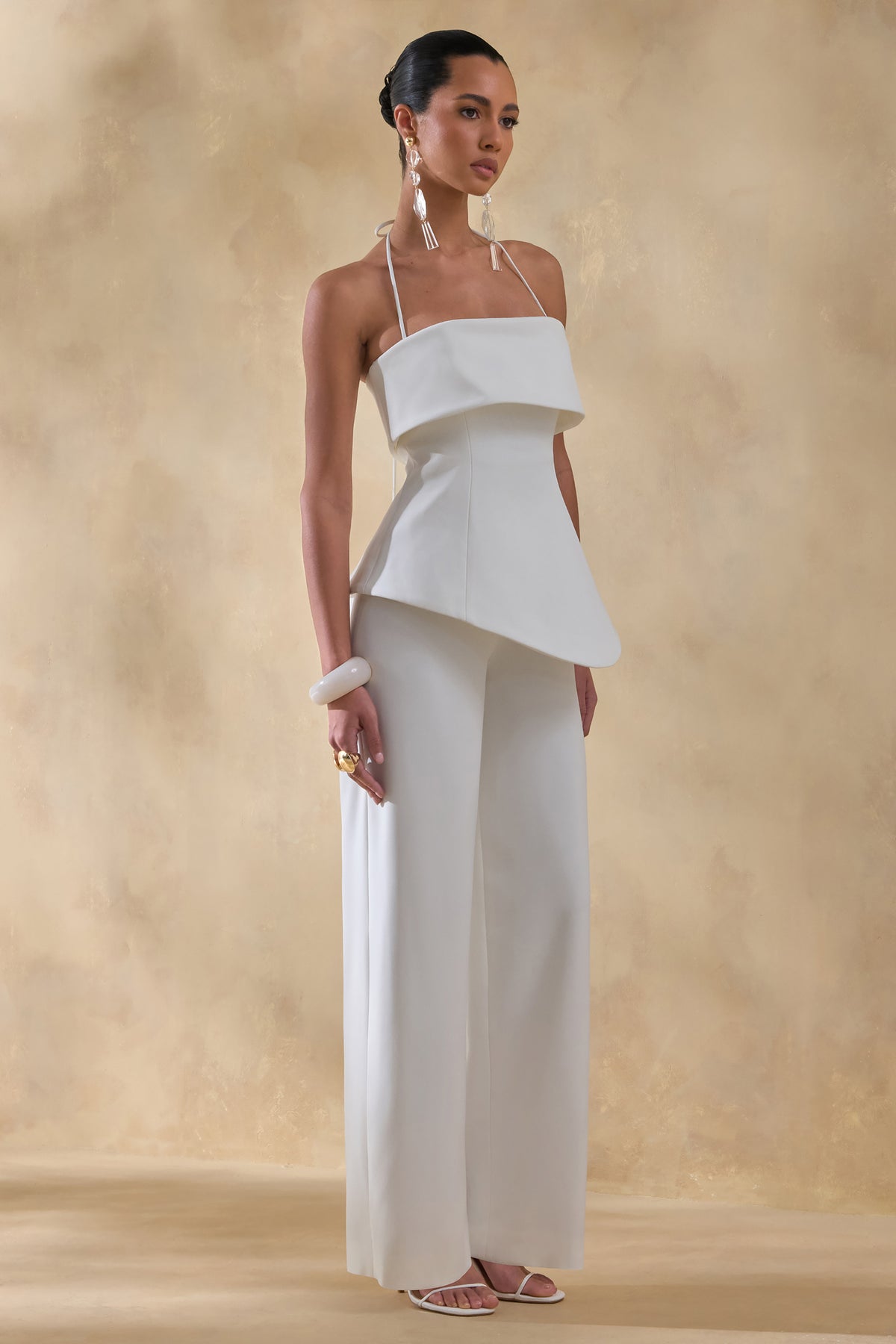 ECM_HR_CL137136110---Zura-_-White-Square-Neck-Jumpsuit-2.jpg