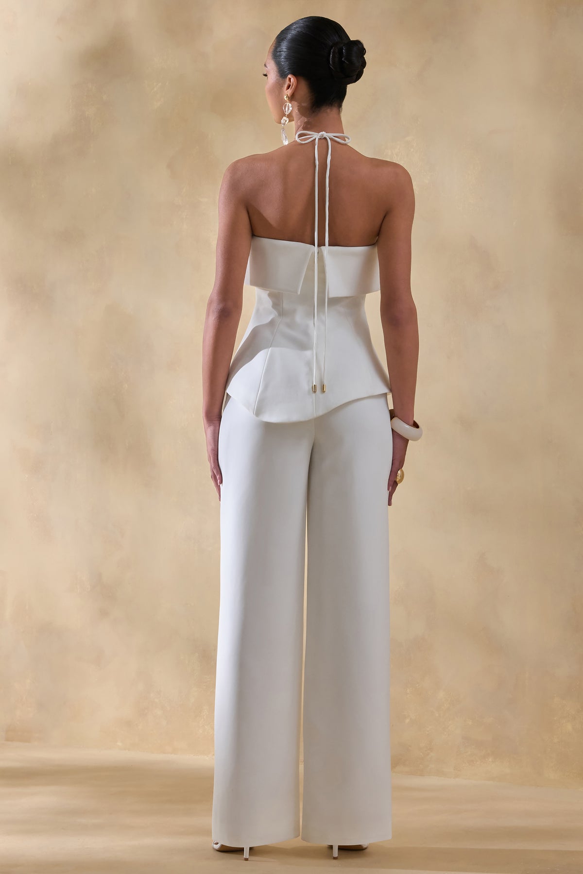 ECM_HR_CL137136110---Zura-_-White-Square-Neck-Jumpsuit-3.jpg