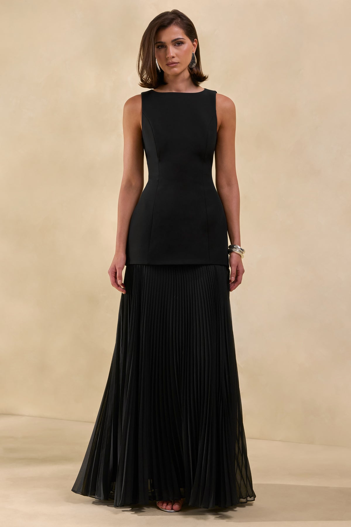 ECM_HR_CL137162001---Hadley-_-Black-Boat-Neck-Maxi-Dress-With-Drop-Waist0.jpg