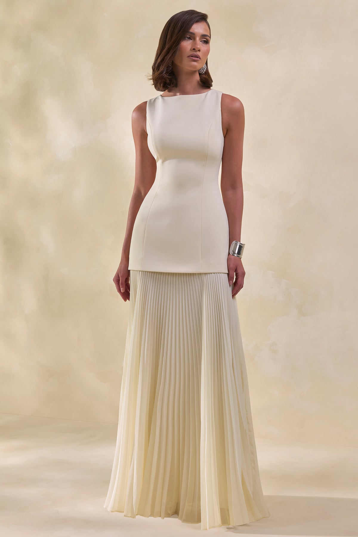 ECM_HR_CL137162061---Hadley-Stone-Boat-Neck-Maxi-Dress-With-Drop-Waist2.jpg