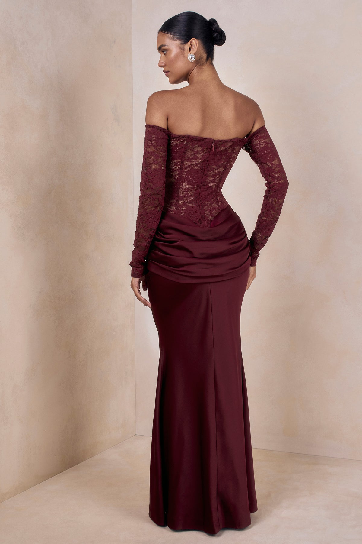 ECM_HR_CL137217102 - Rinna _ Burgundy Lace Bardot-Neck Maxi Dress 5.jpg