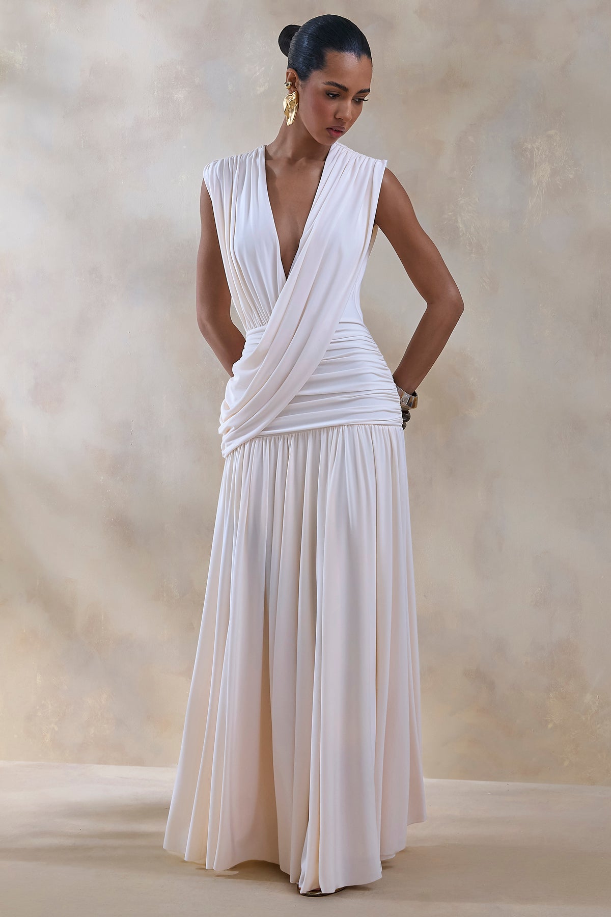 CL13728111106_ECM_HR_CL137281111_-_Glorina_Cream_Plunge-Neck_Maxi_Dress_With_Draped-Detailing_1