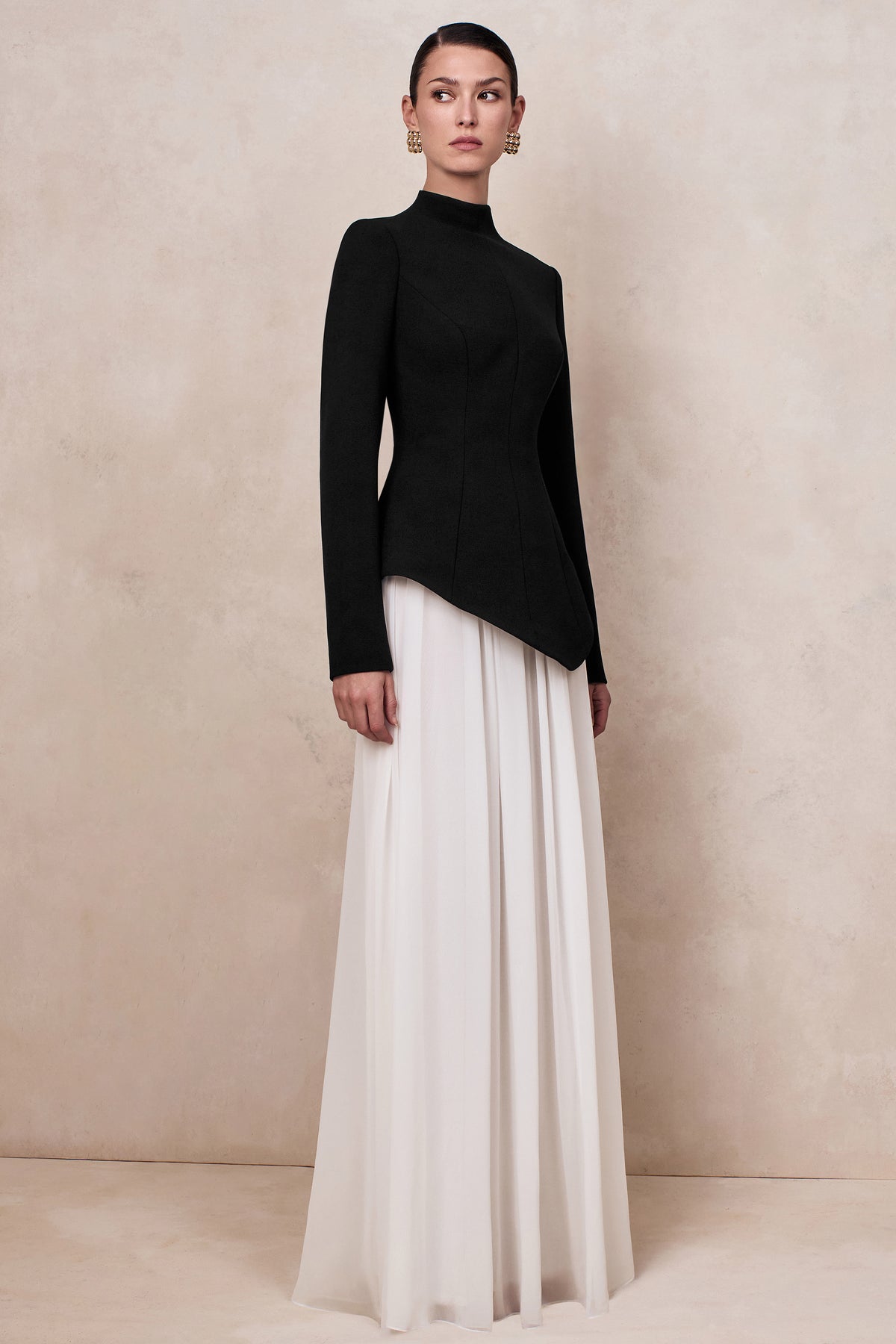 ECM_CL137286141 - Halma | Black & White High-Neck Maxi Dress With Drop-Waist 02 .jpg