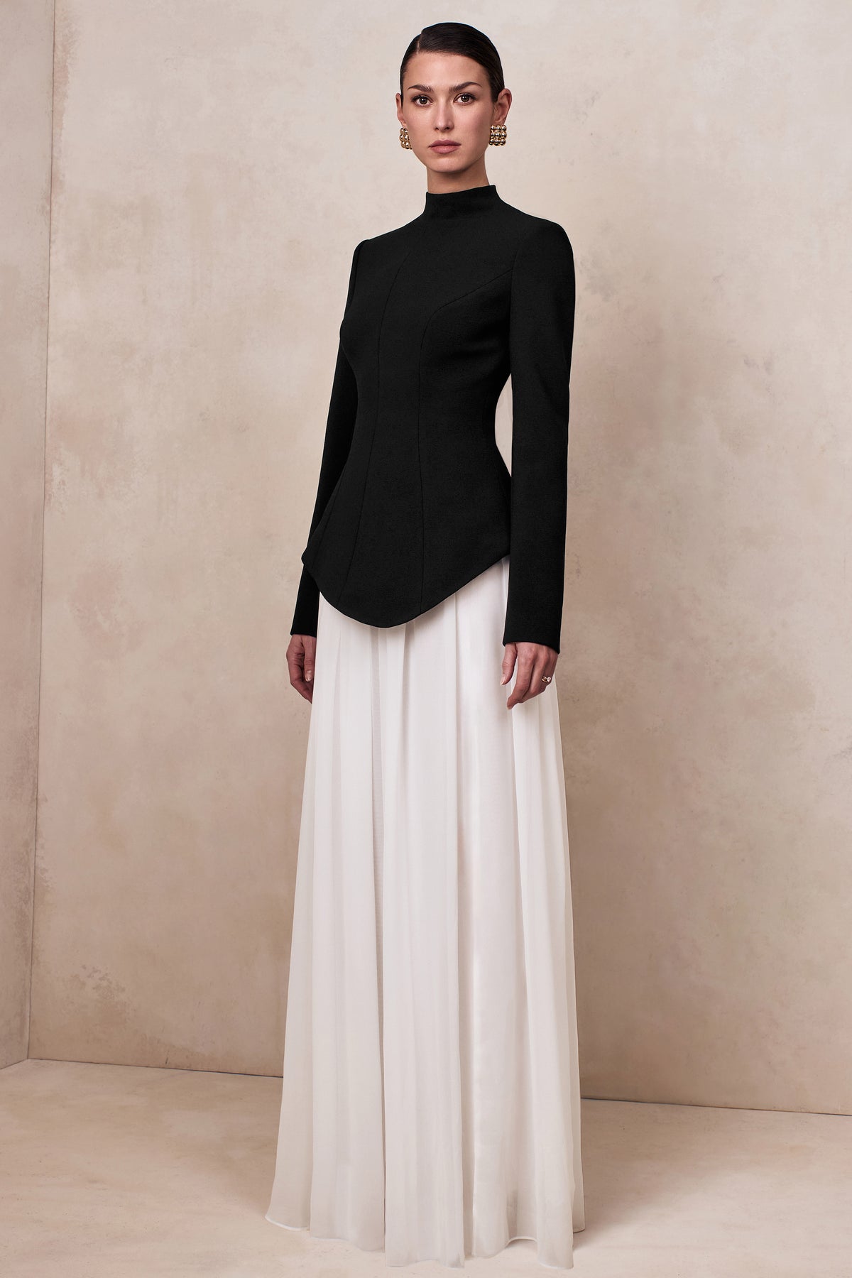 ECM_CL137286141 - Halma | Black & White High-Neck Maxi Dress With Drop-Waist 04.jpg