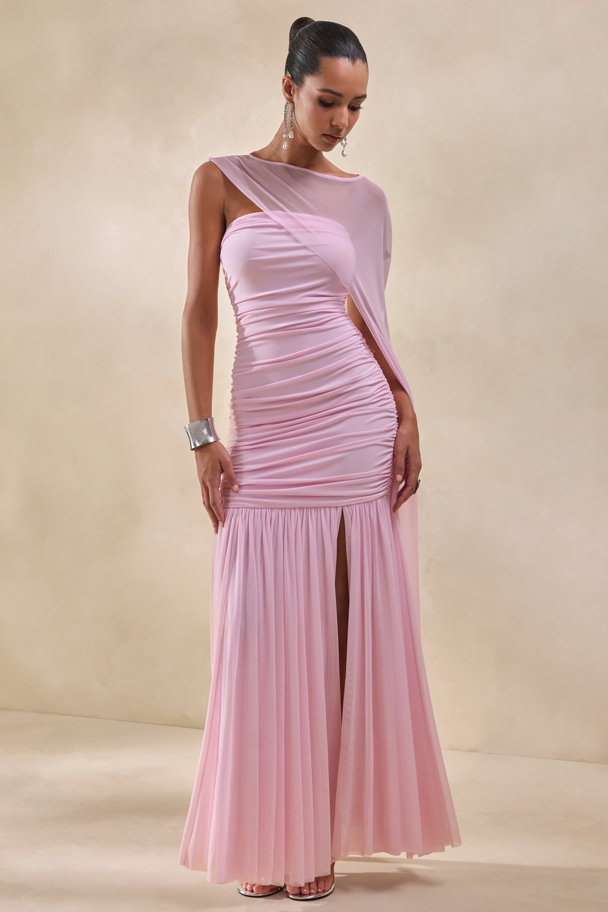 ECM_HR_CL137316084---Ivanka-_-Pink-Bandeau-Maxi-Dress-With-Cape-Sleeve-1.jpg