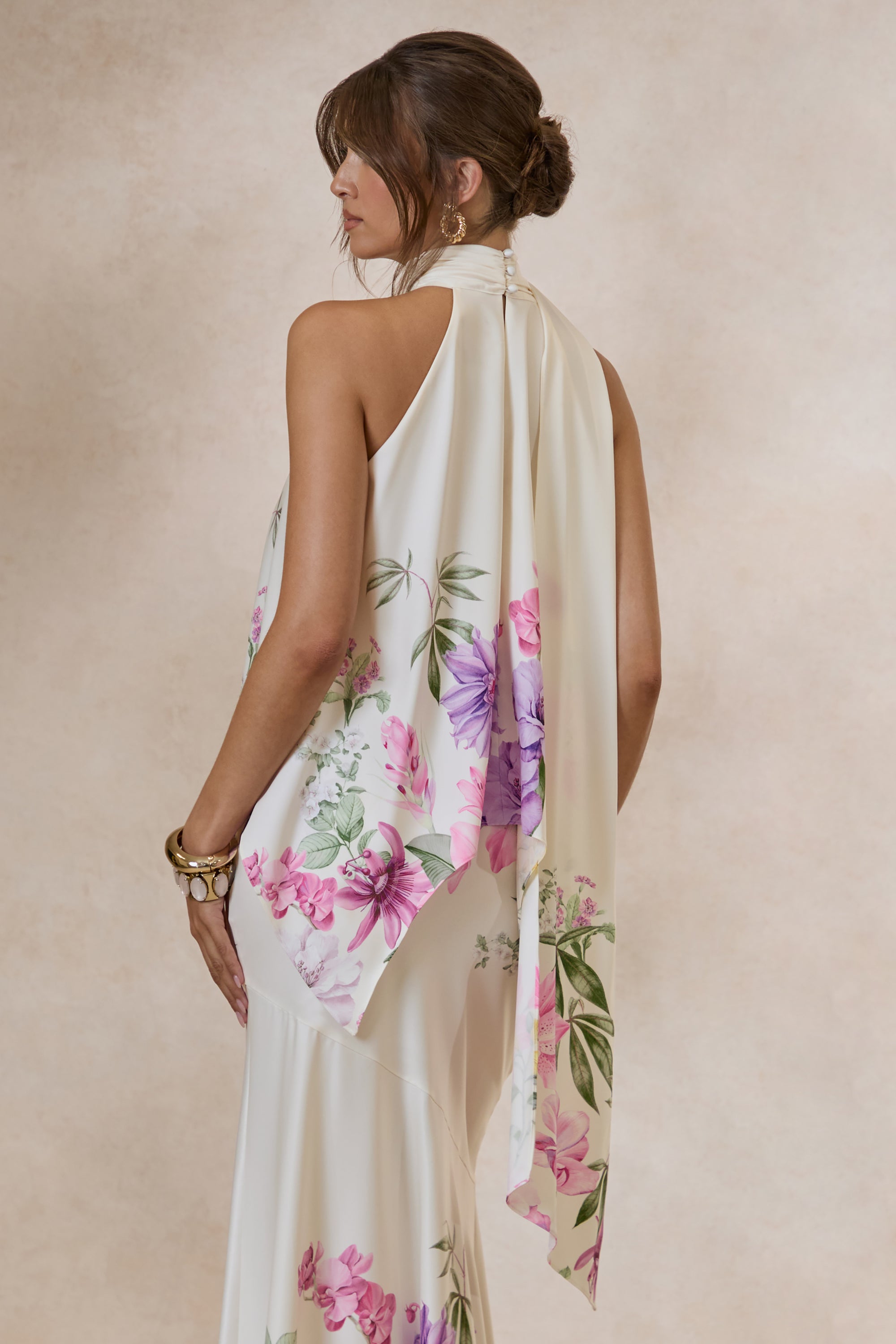 ECM_HR_CL137649084---Vayla-_-Pink-Floral-Print-Matte-Satin-Asymmetric-Drop-Waist-Maxi-Skirt-+-CL137321084---Sancelle-_-Pink-Border-Floral-Print-Matte-Satin-Halter-Neck-Top-7.jpg