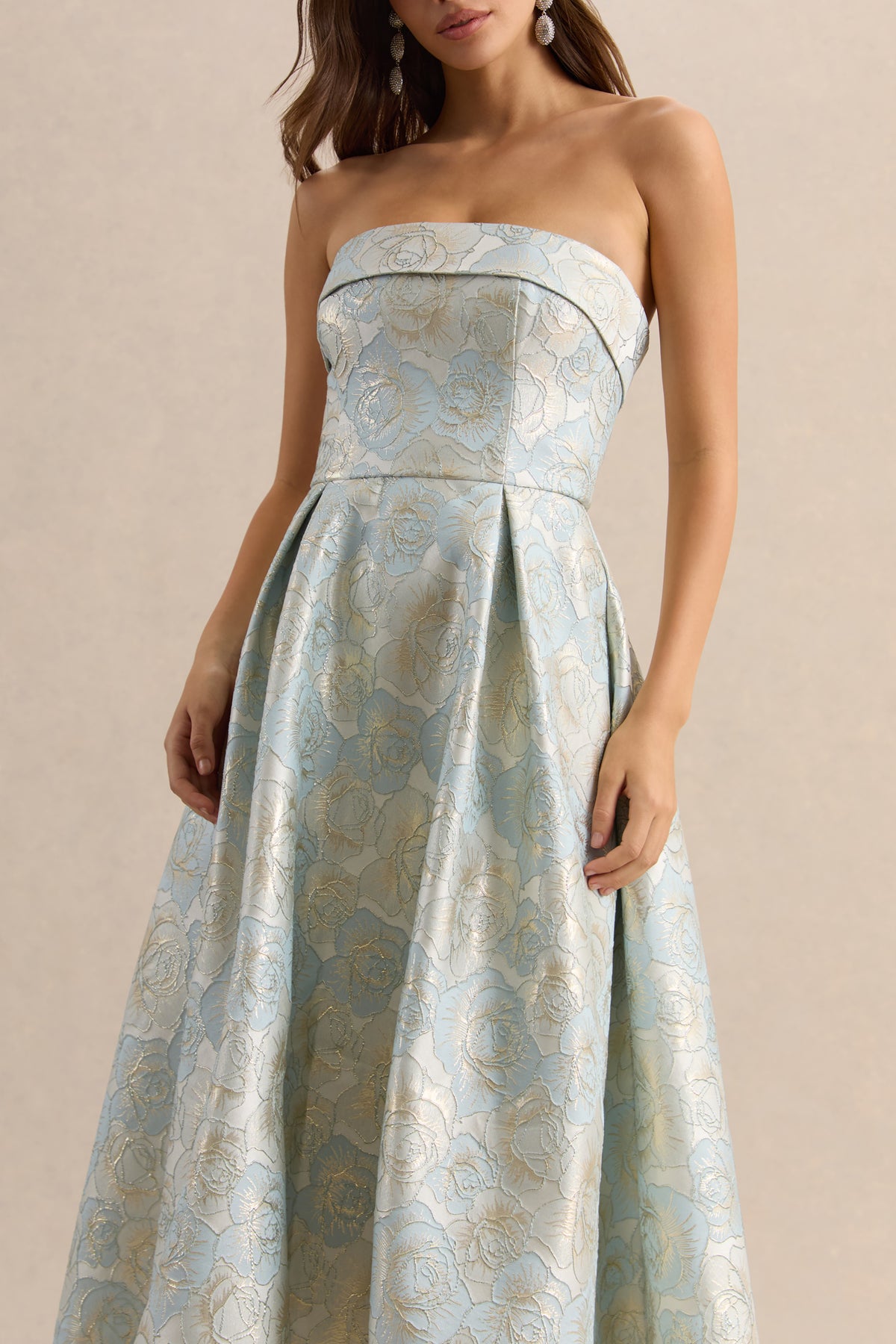 ECM_HR_CL137435013---Tori---Powder-Blue-Jacquard-Bandeau-Skater-Midi-Dress-04.jpg