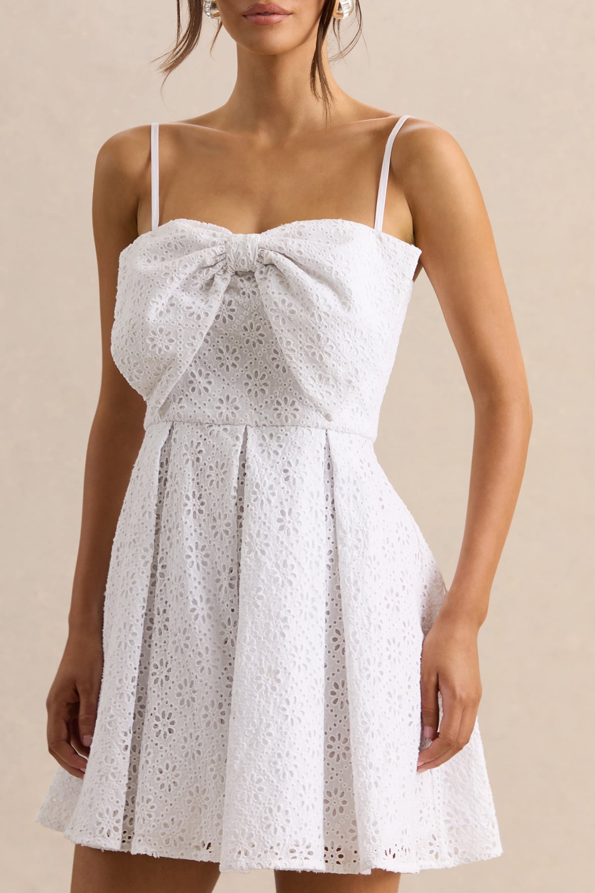 ECM_HR_CL137438110---Elina---White-Square-Neck-Mini-Dress-With-Bow-Detail-4.jpg