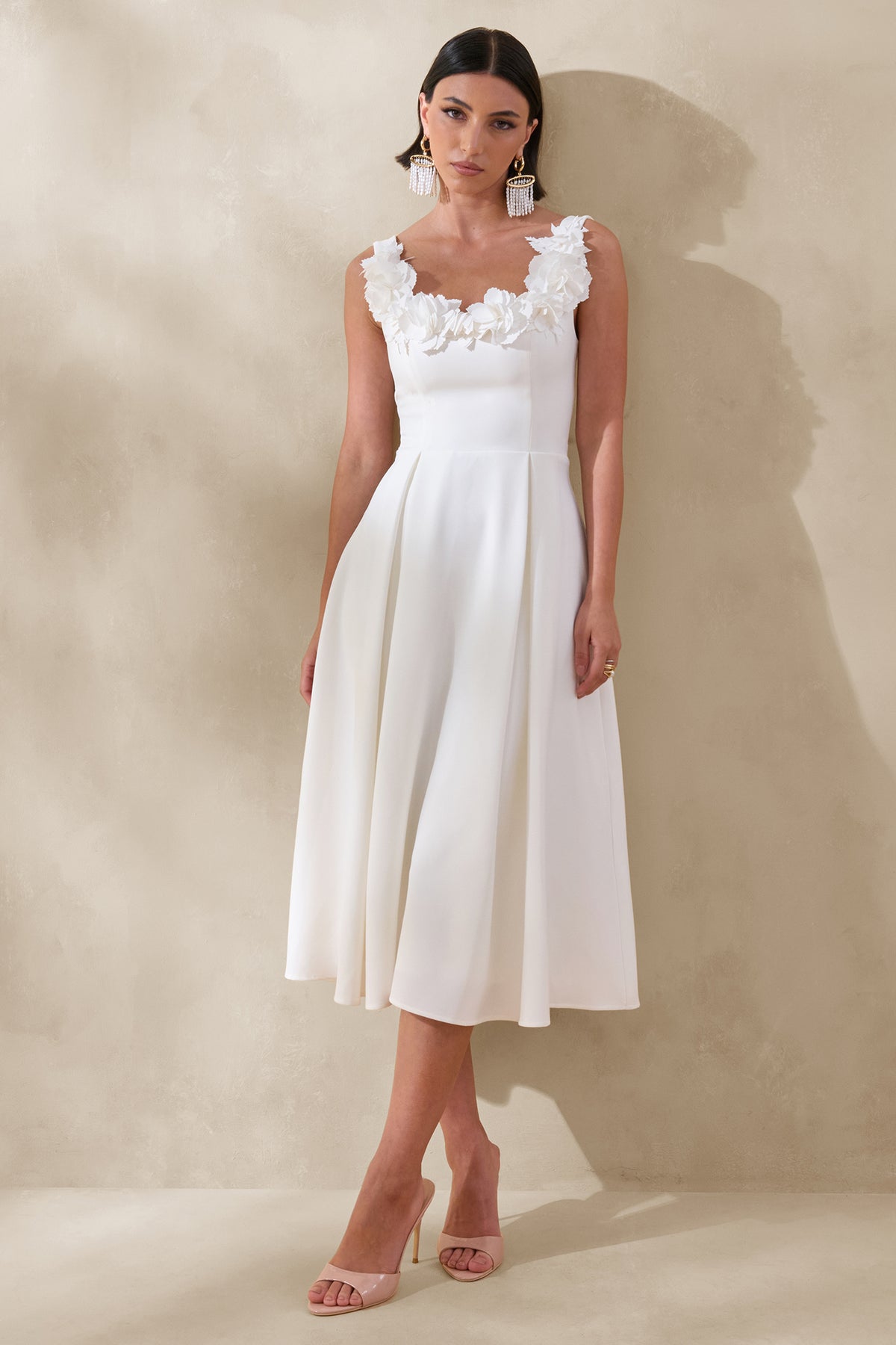 Maelle White Scoop-Neck Midi Dress With Corsage Detailing Club L London - UK Maelle White Scoop-Neck Midi Dress With Corsage Detailing Club L London - UK