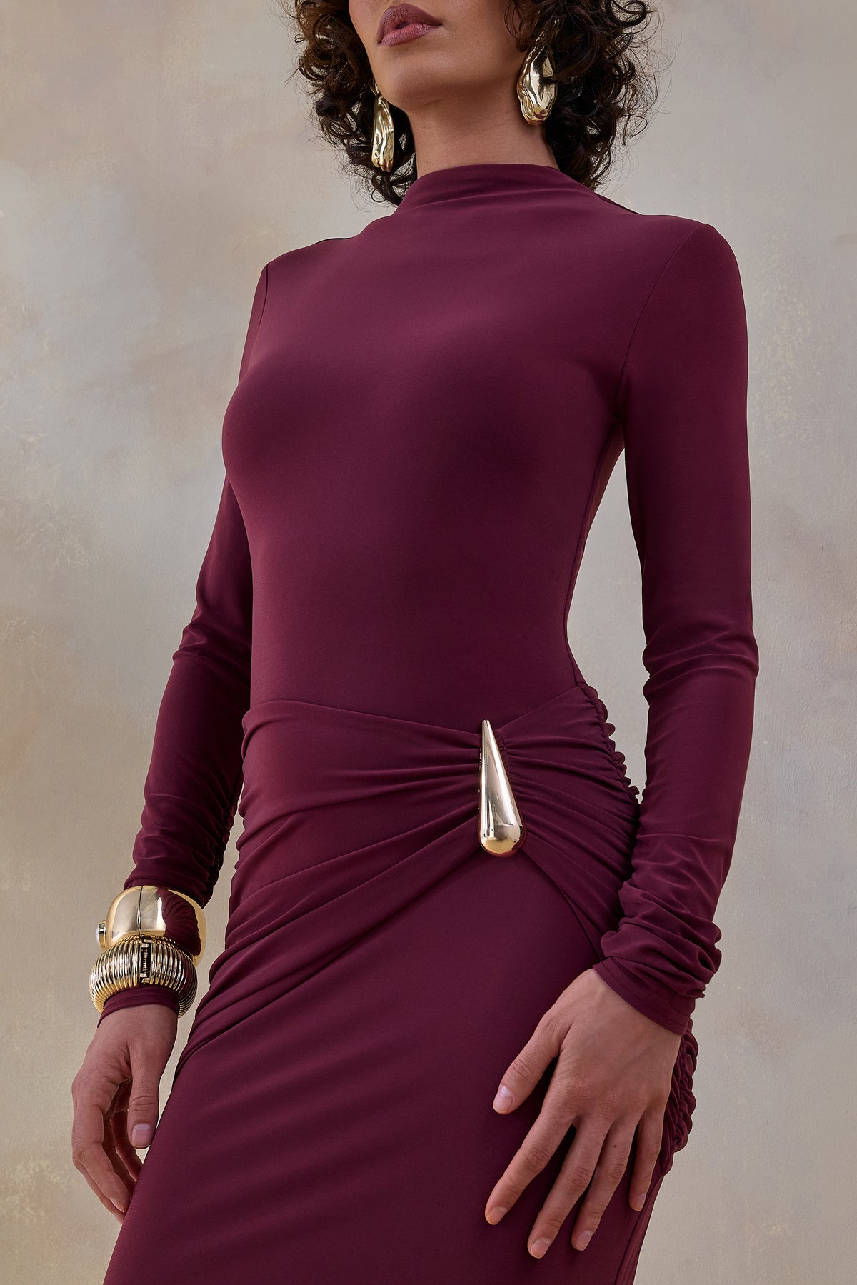 ECM_HR_CL137526102 - Solarium | Burgundy Round-Neck With Gold-Detail And Sash 4.jpg