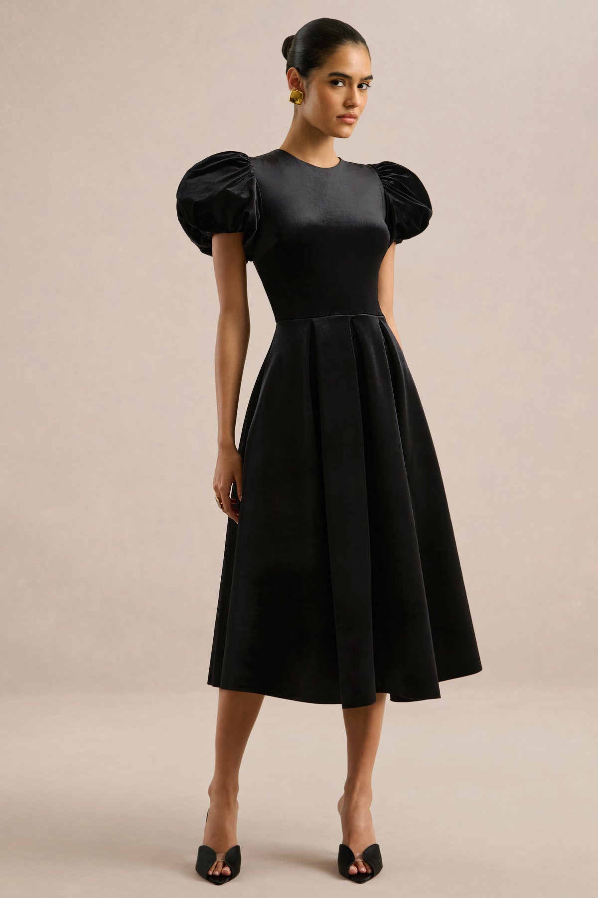 ECM_HR_CL137565001 - Seraphic _ Black Velvet Puff-Sleeve Midi Dress1.jpg