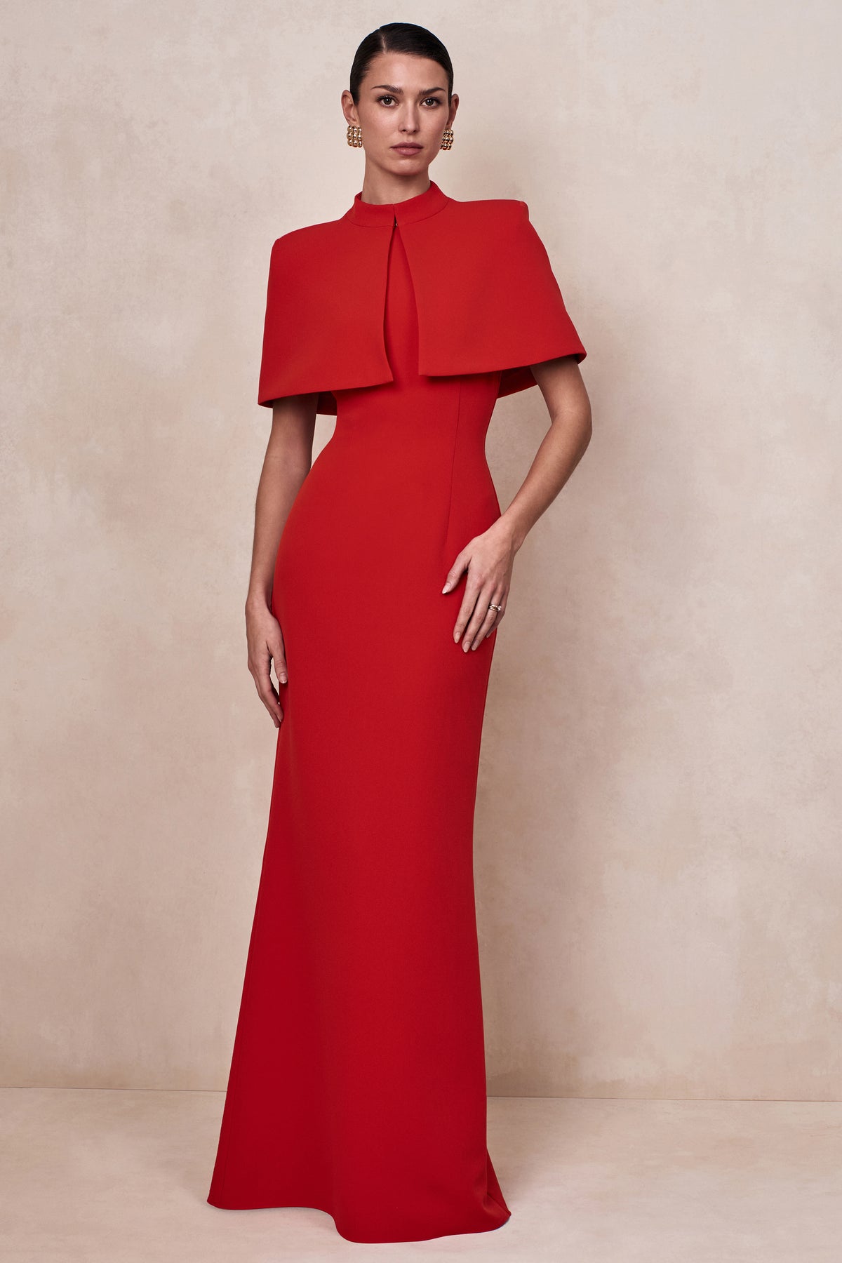 CL13767310006_ECM_CL137673100_-_Astrelle___Red_High-Neck_Maxi_Dress_With_Cape-Detail_01