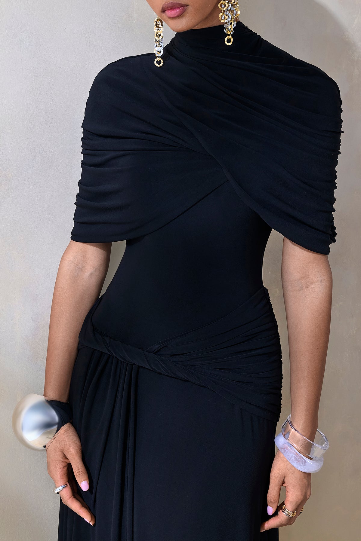 ECM_HR_CL137692001 - Evelisse | Black High-Neck Maxi Dress With Short-Cape Sleeves4.jpg