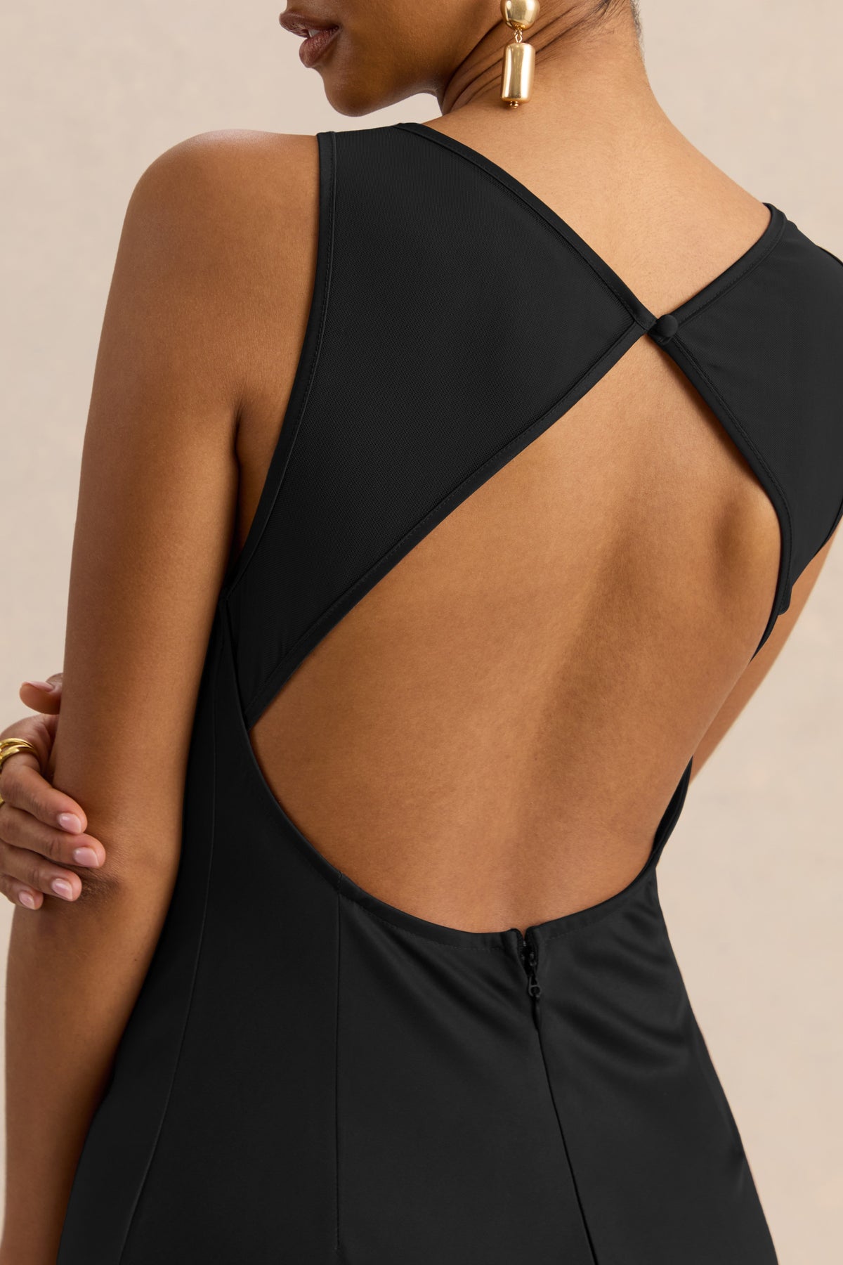 ECM_HR_CL137713001 - Avessia | Black Satin Round-Neckline Maxi Dress With Sheer-Detailing 6.jpg