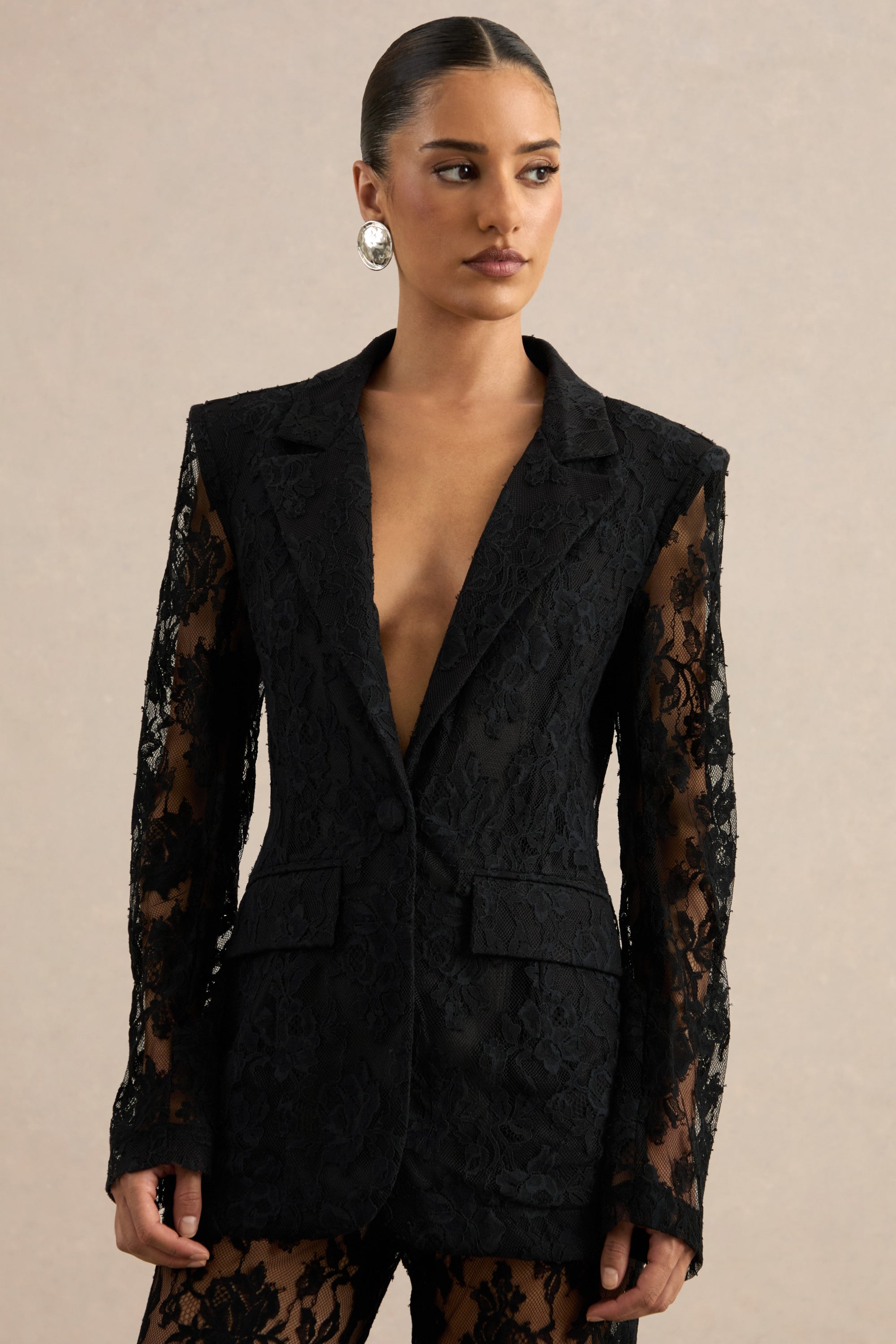 Vergia Black Lace Tailored-Blazer CL137796001 _ viloria lace black trousers CL137795001_ 45.jpg