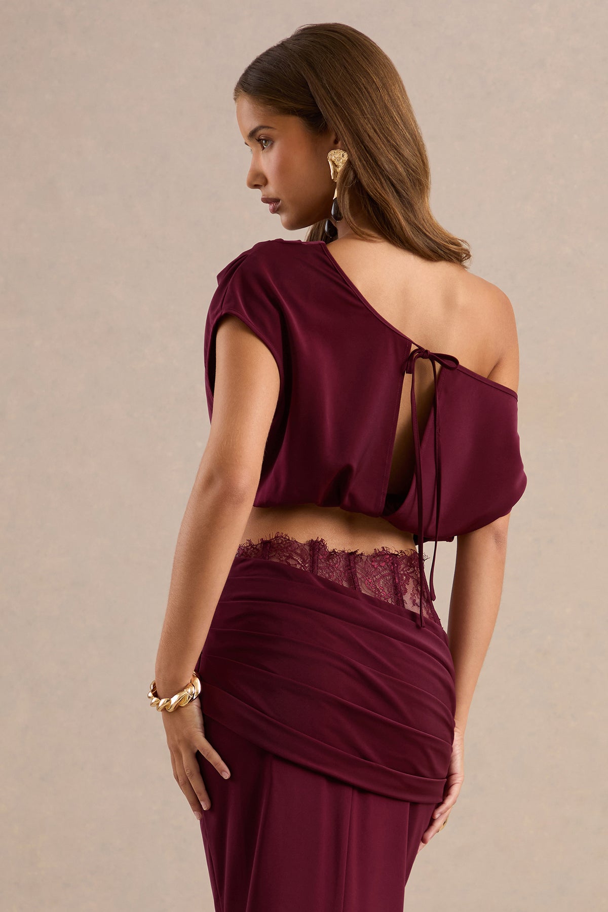 CL137857102_Yaselle Burgundy Satin Asymmetric-Neck Crop-Top10.jpg