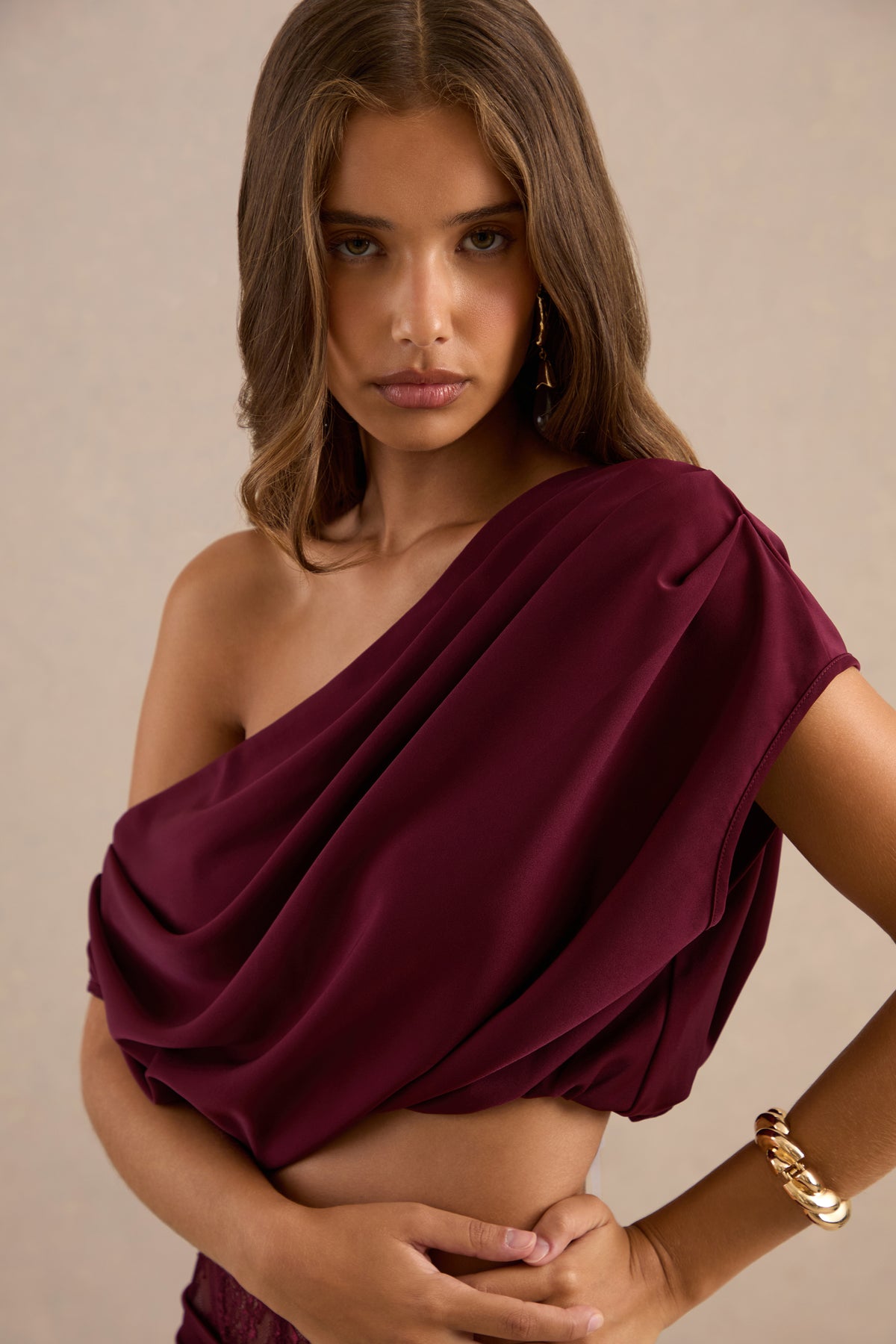 CL137857102_Yaselle Burgundy Satin Asymmetric-Neck Crop-Top9.jpg