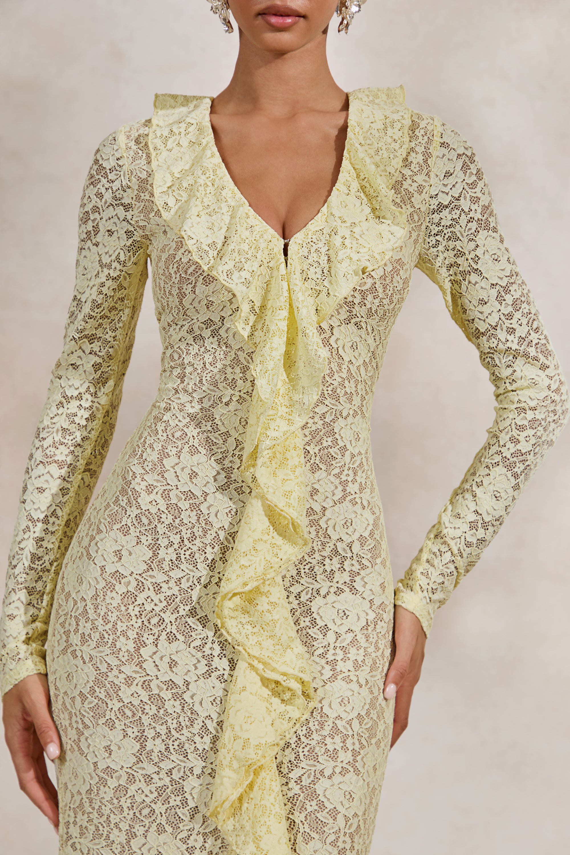 CL137996121---Exelia-_-Lemon-Lace-Plunge-Neck-Maxi-Dress-With-Long-Sleeves4.jpg