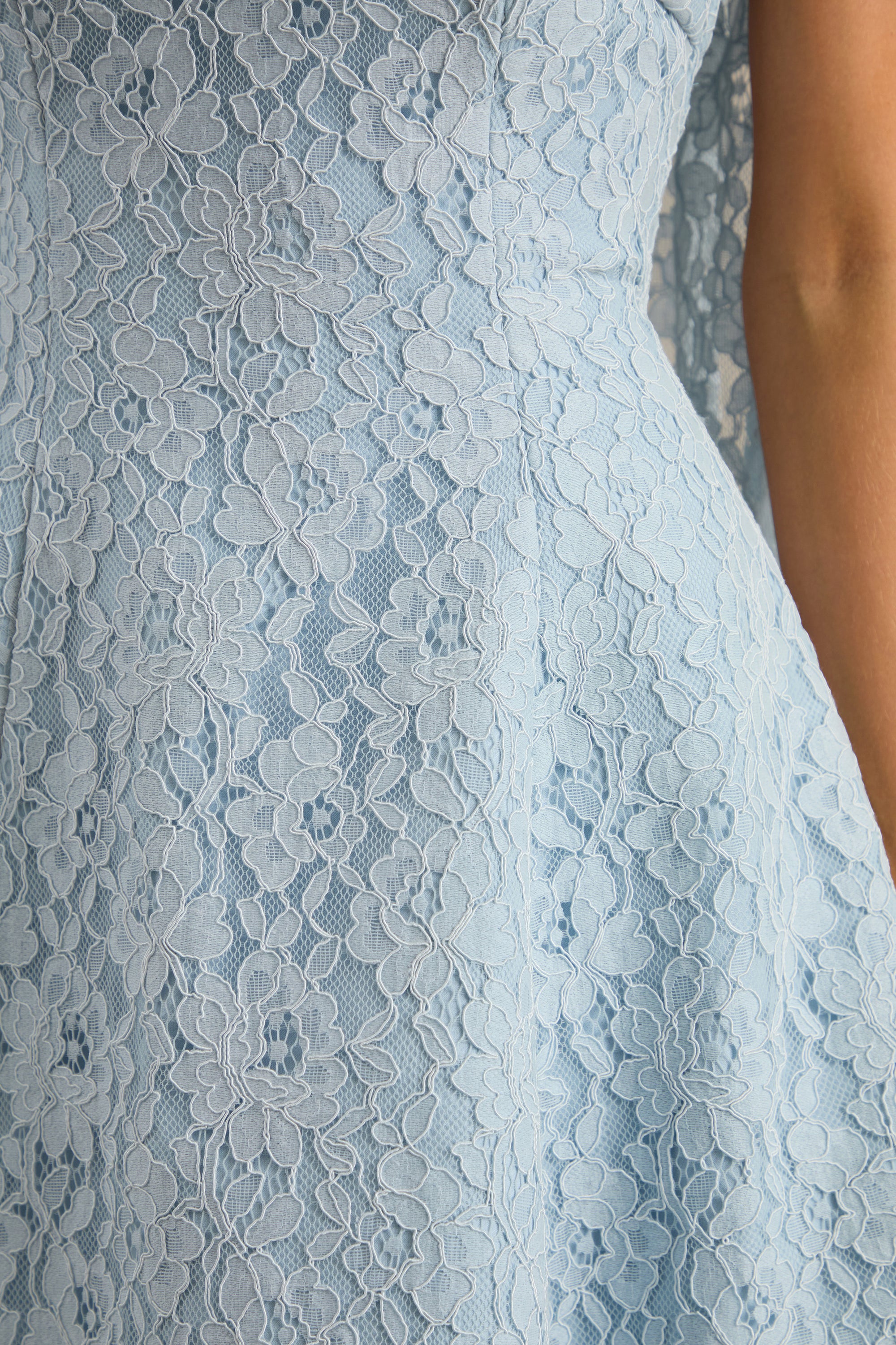 ECM_HR_CL138454013 - Elvara | Light Blue Lace Bandeau-Neck Mini Dress With Scarf Detail4.jpg