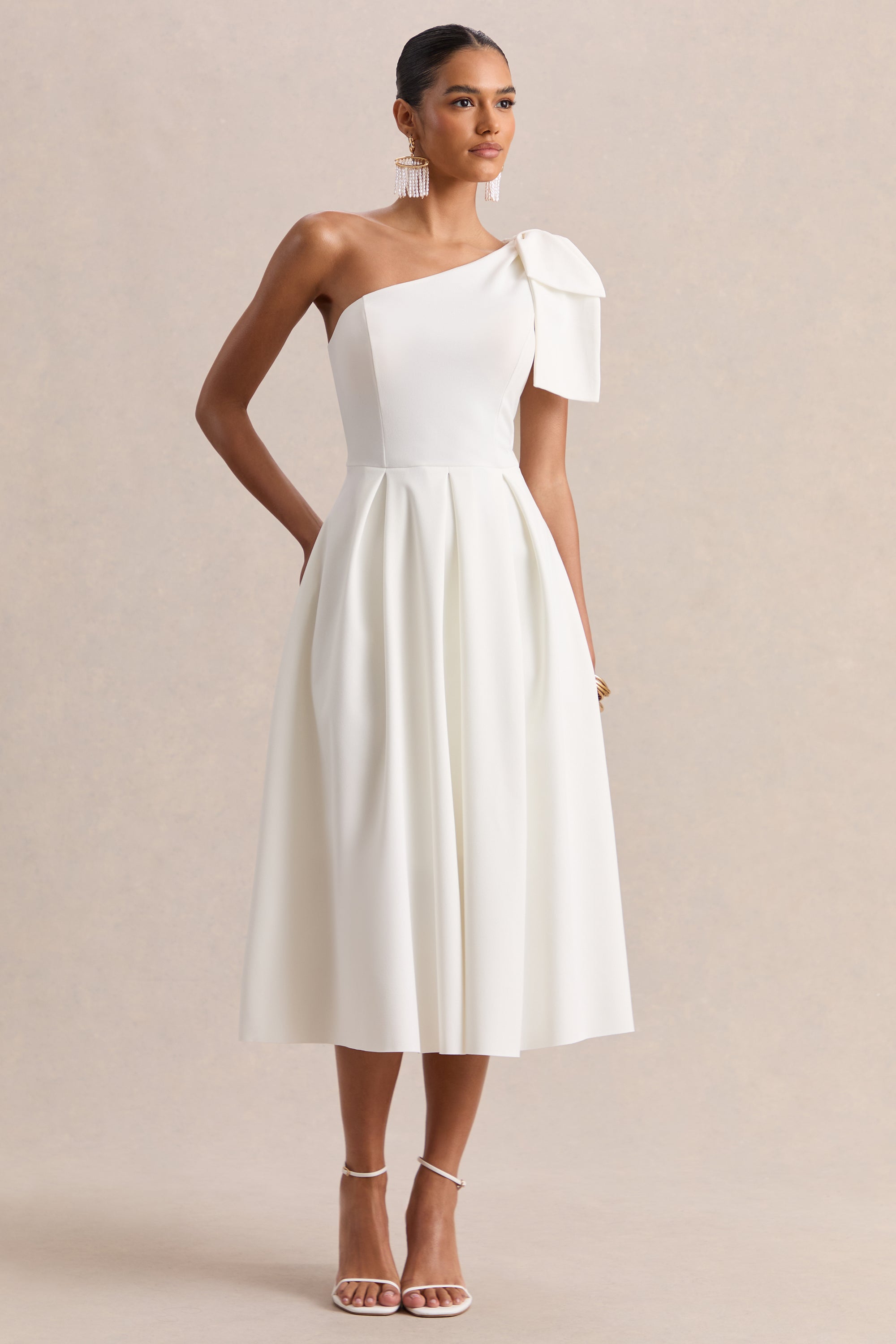 ECM_HR_CL138721110 - Meria _ White Asymmetric-Neck Midi Dress With Bow-Sleeve 04.jpg