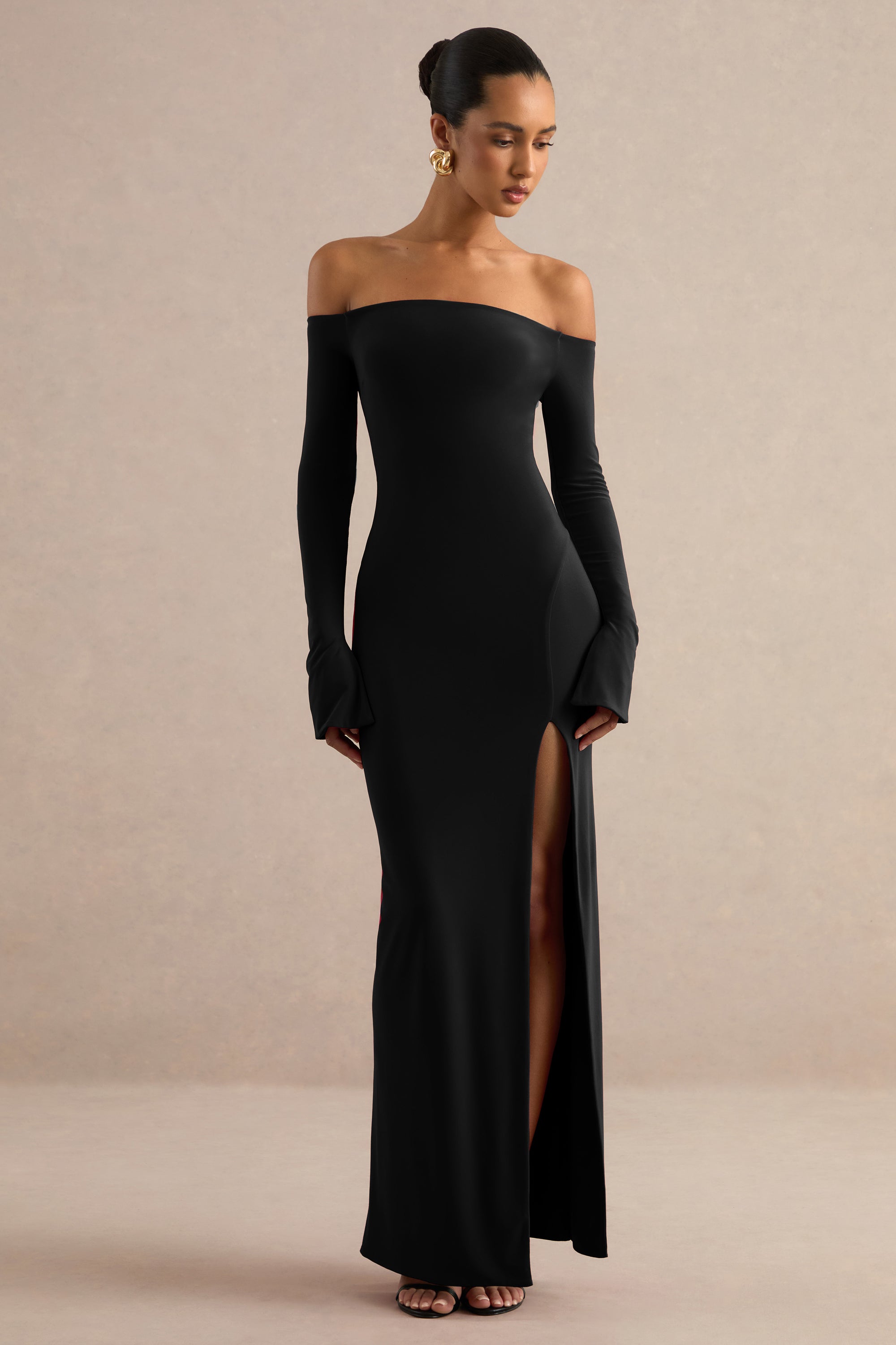 ECM_HR_CL138767001 - Liviae | Black Bardot-Neck Maxi Dress With Bell Sleeves And Front Split2.jpg
