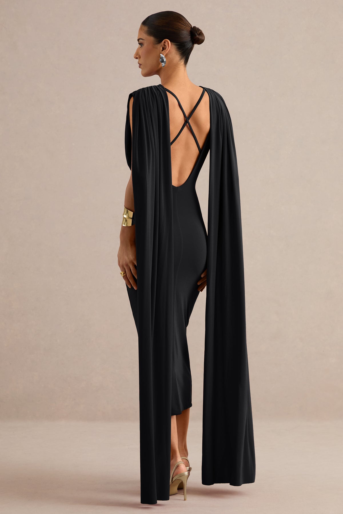 ECM_HR_CL138797001 - Hanneli | Black Wide-Neck Midi Dress With Cape Sleeves 3.jpg