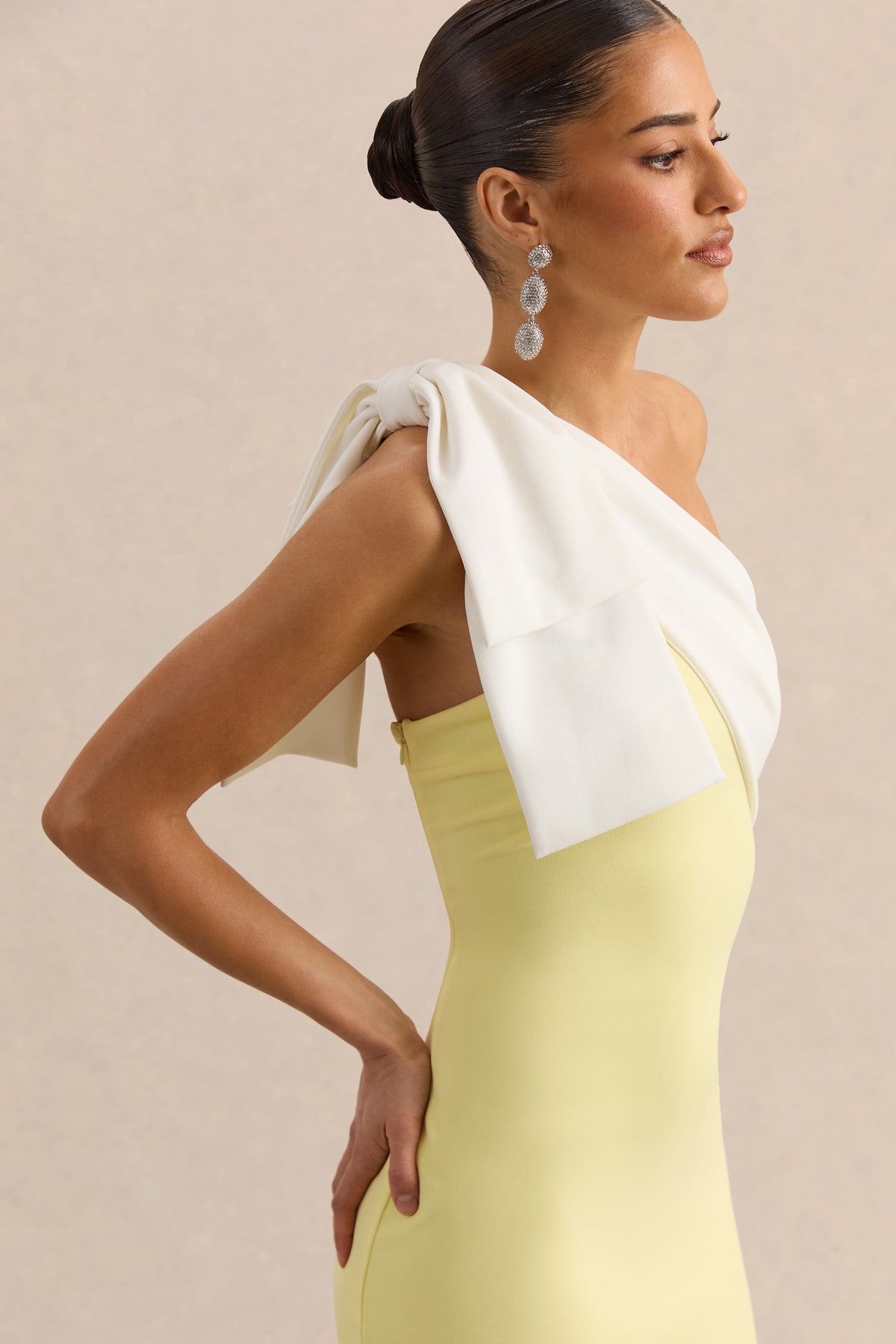 ECM_HR_CL138806121 - Adara - Lemon & White Asymmetric-Neck Maxi Dress With Bow-Detail - 06.jpg