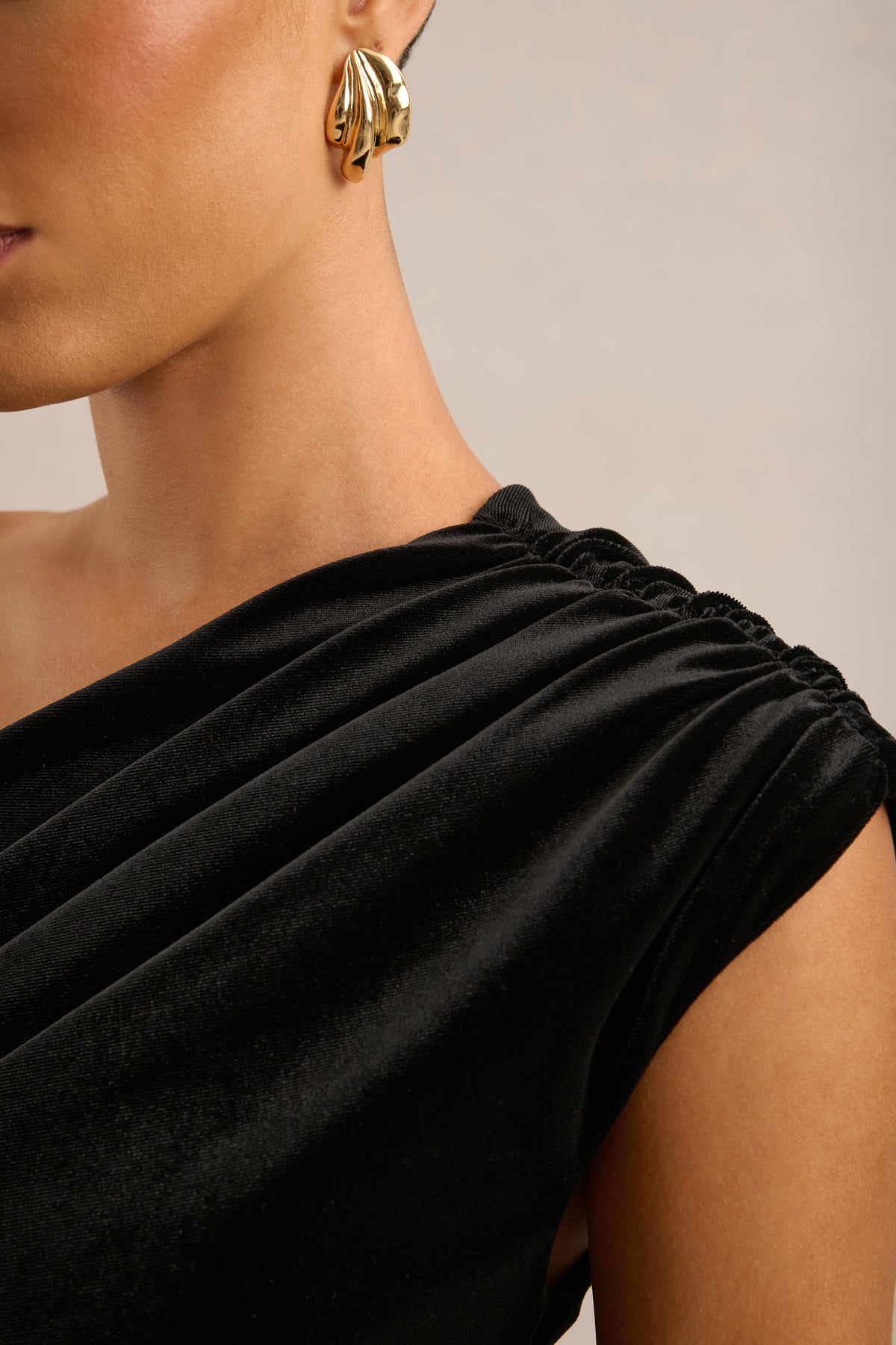 ECM_HR_CL138837001 - Freya _ Black One Shoulder Maxi Dress5.jpg