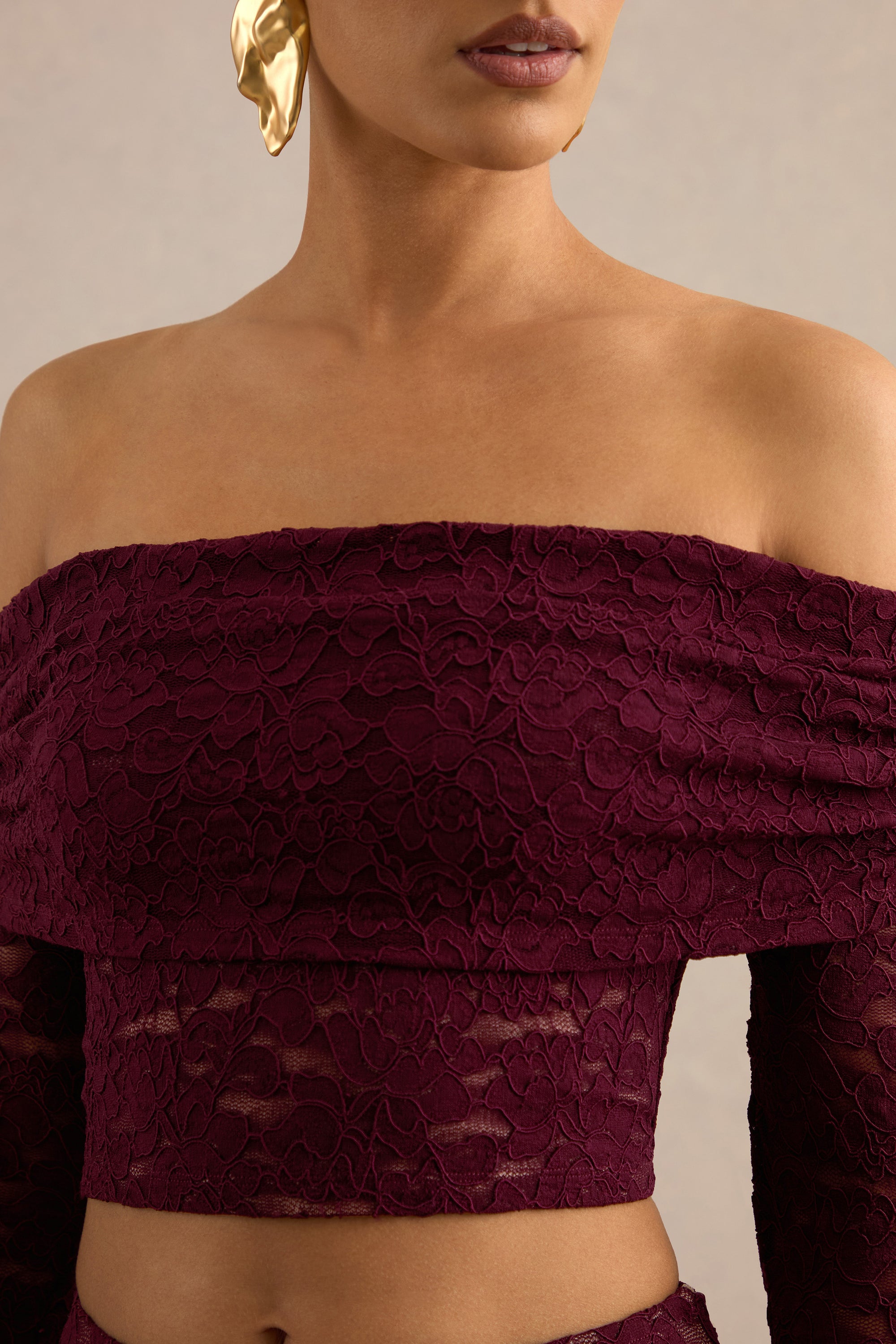 CL3819710206_CL138197102_-_Ivana___Burgundy_Lace_Bardot-Neck_Crop-Top_7