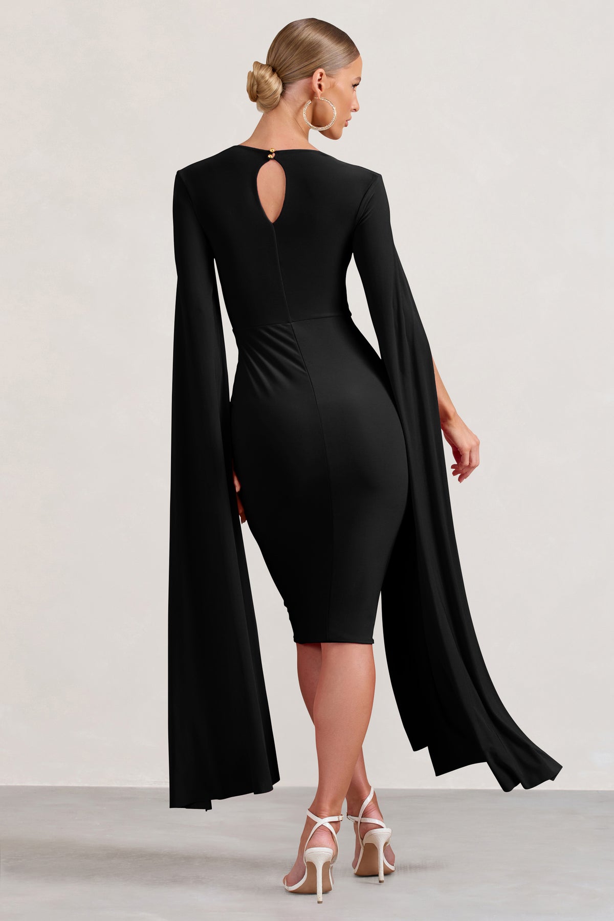 Under Wraps Black Ruched Cut Out Long-Sleeve Midi Dress – Club L London - UK