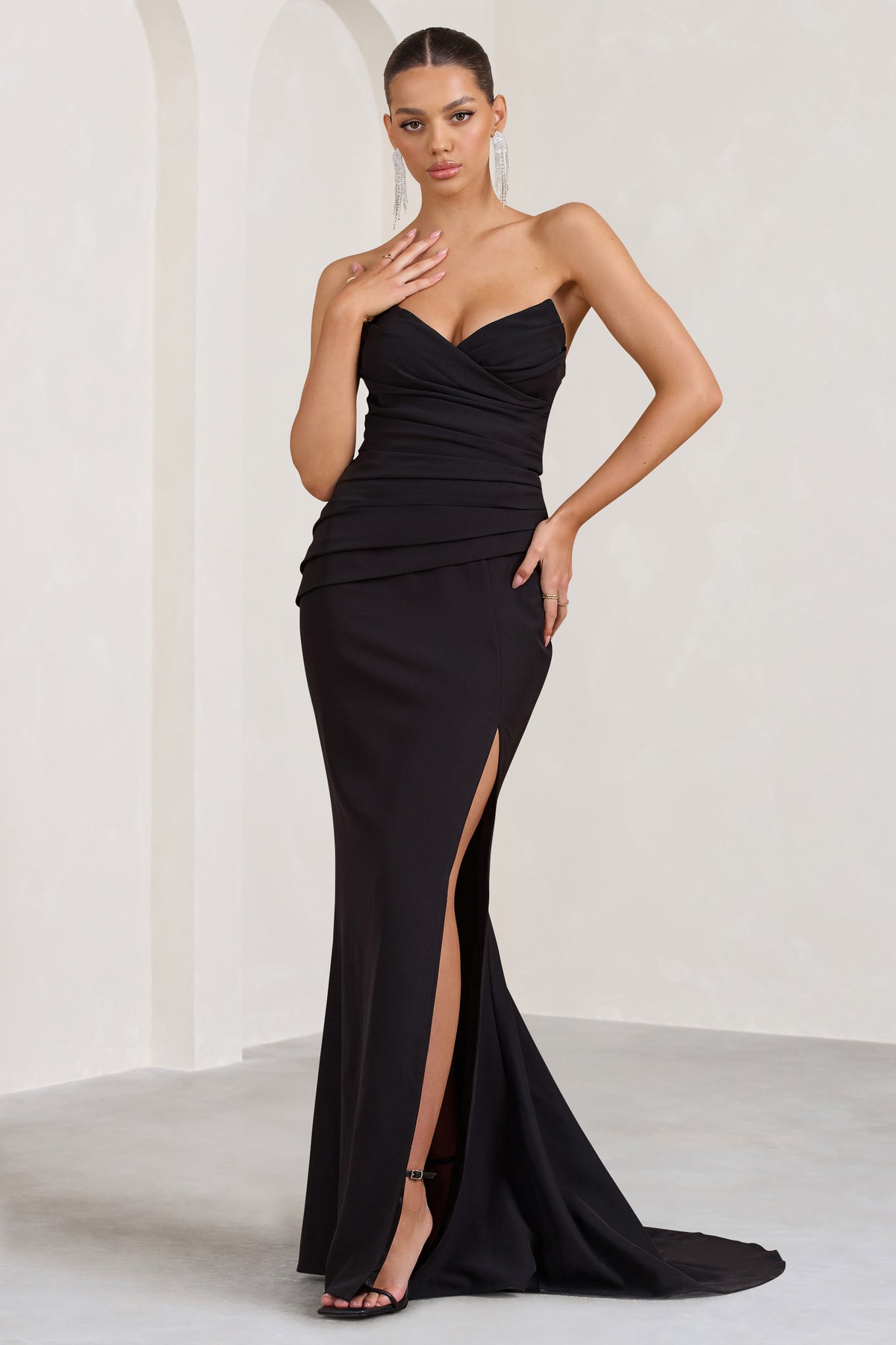 Elene Black Pleated Split Fishtail Maxi Dress – Club L London - UK