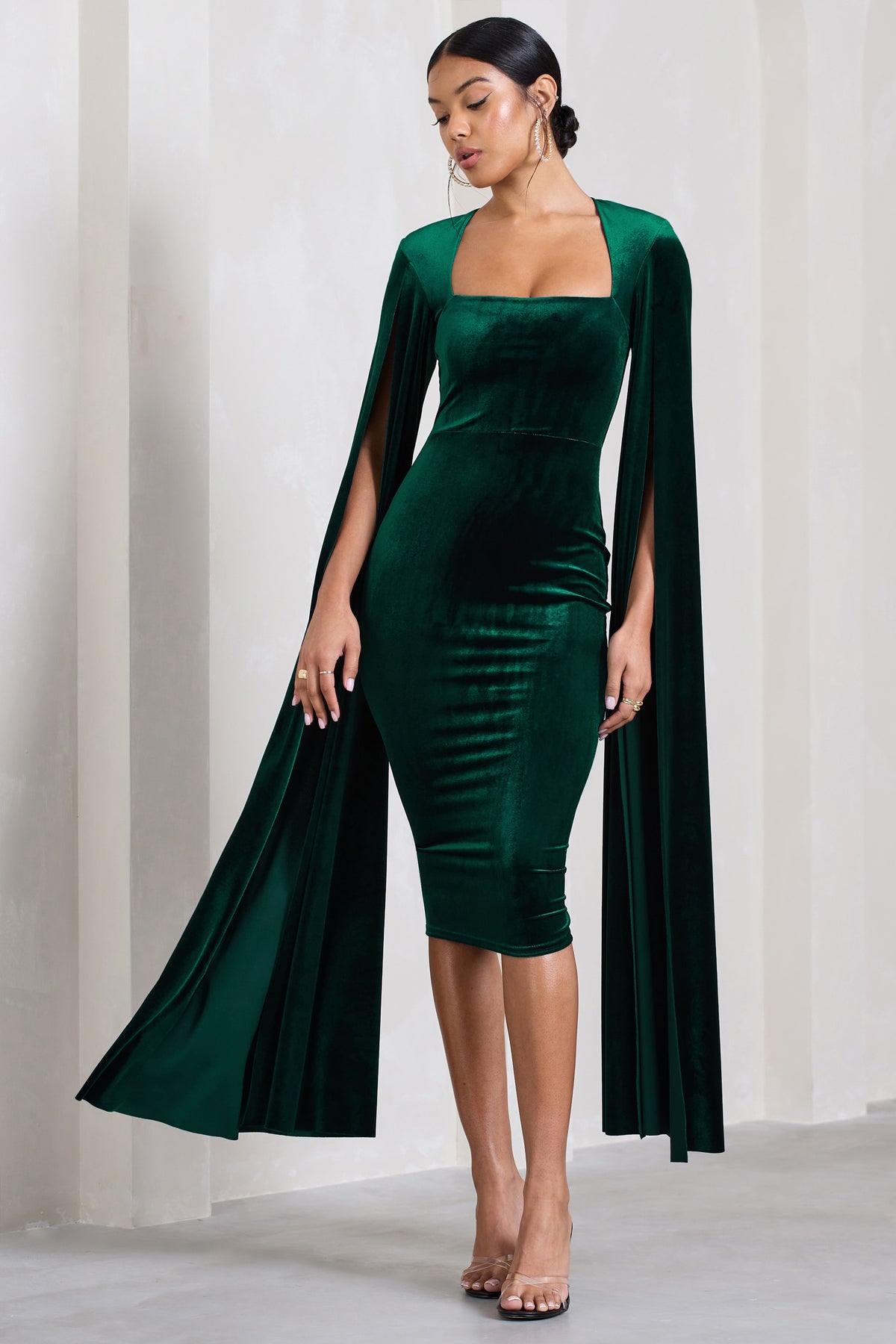 Long green velvet dress uk best sale