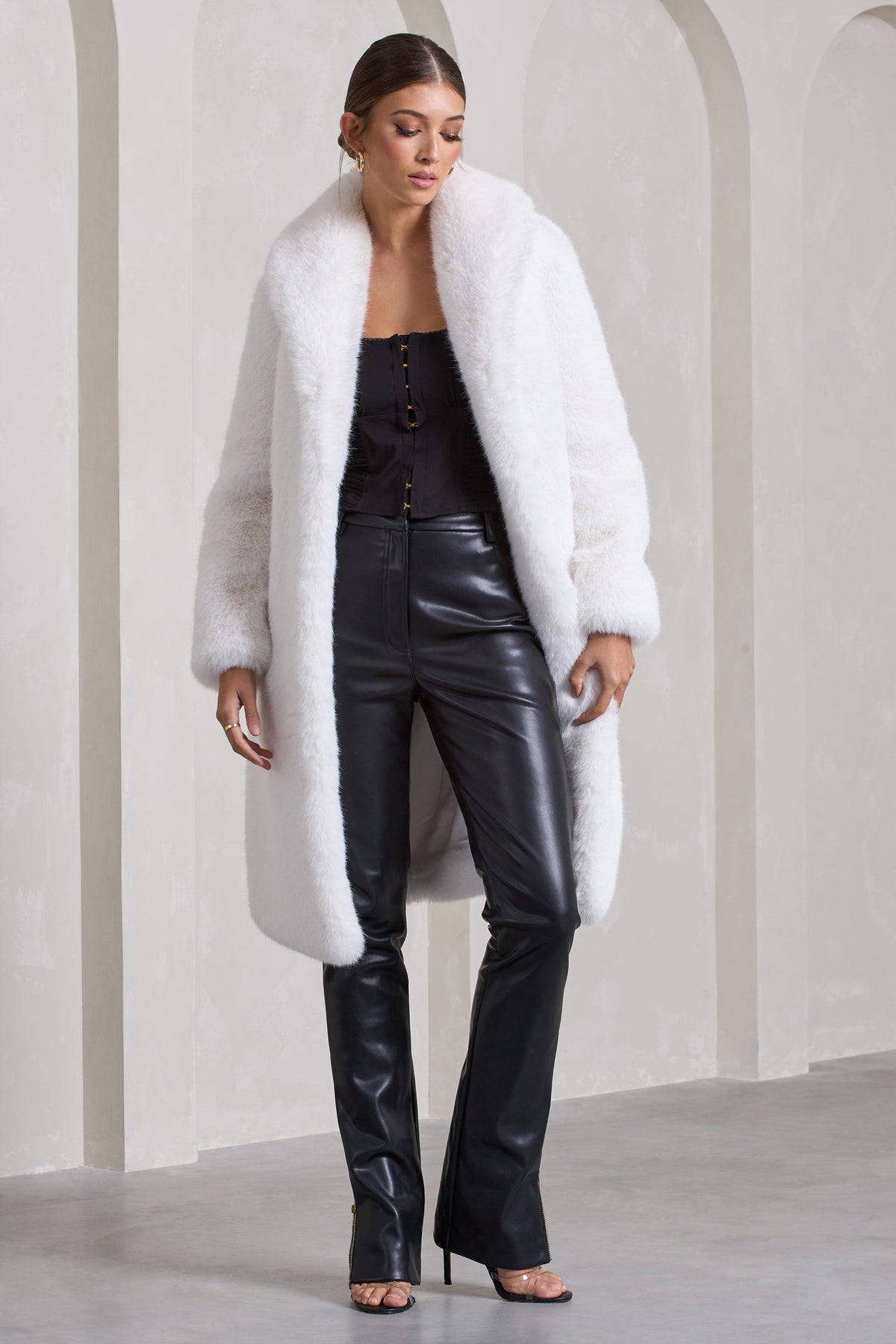 Slopeside Cream Long Belted Faux Fur Coat – Club L London - USA