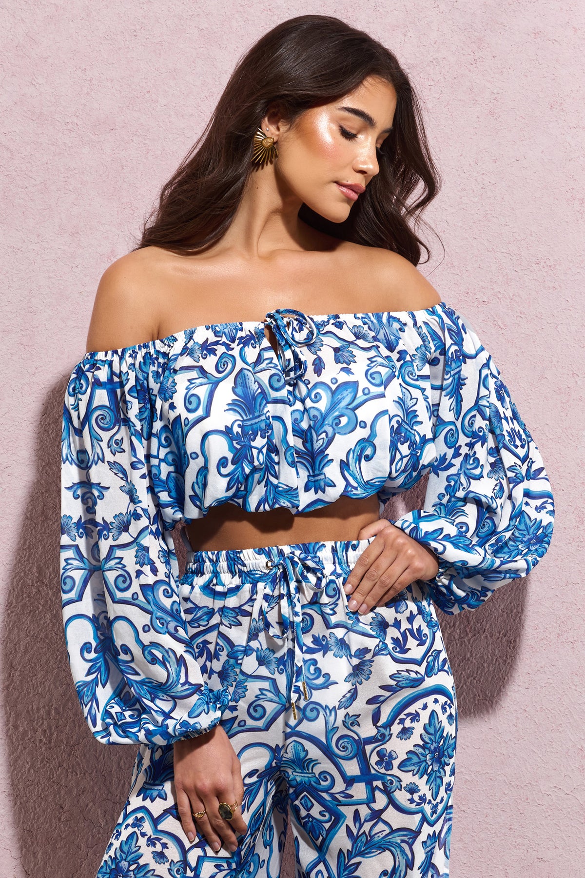 Joi | Blue Porcelain Print Chiffon Bardot Crop Top - Club L 