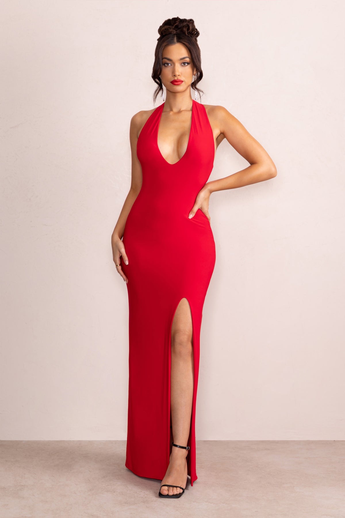 Ines Red Plunge Neck Sculptured Back Maxi Dress – Club L London - UK