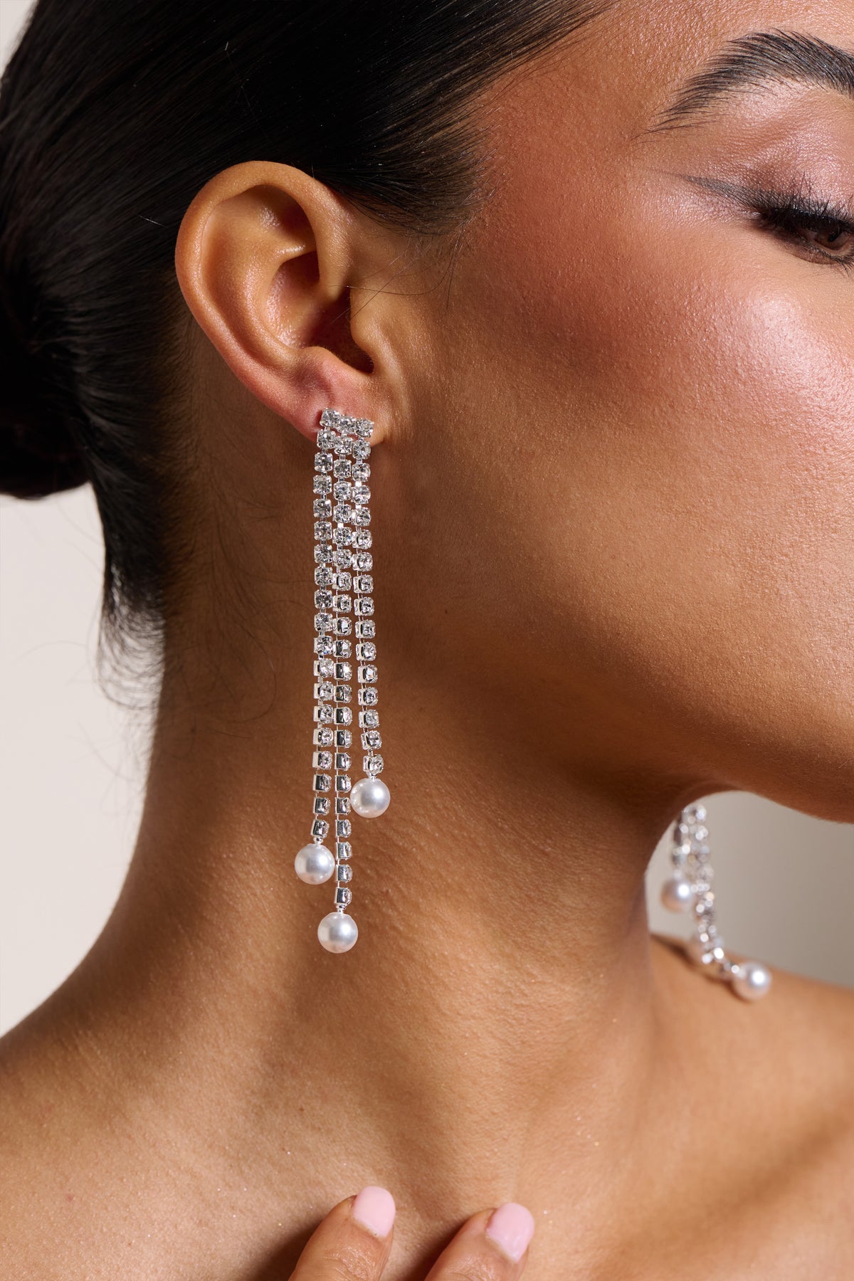 0929 -Silver Diamante & Pearl Earring - Maritz Fashion